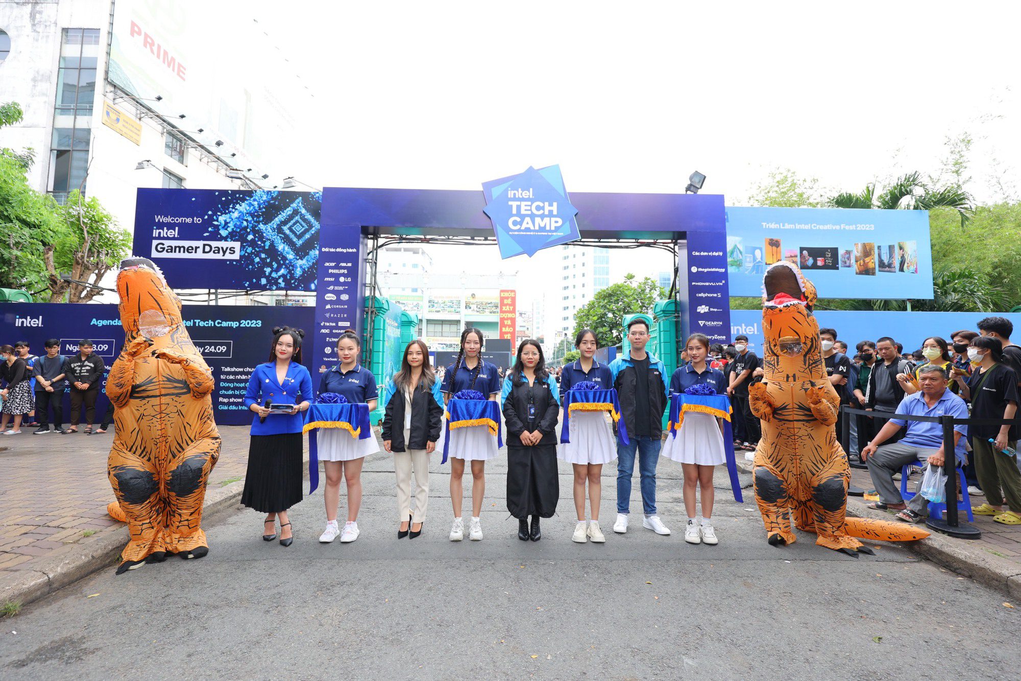 The INTEL TECH CAMP 2023 technology festival at Hoa Lu Stadium, District 1
