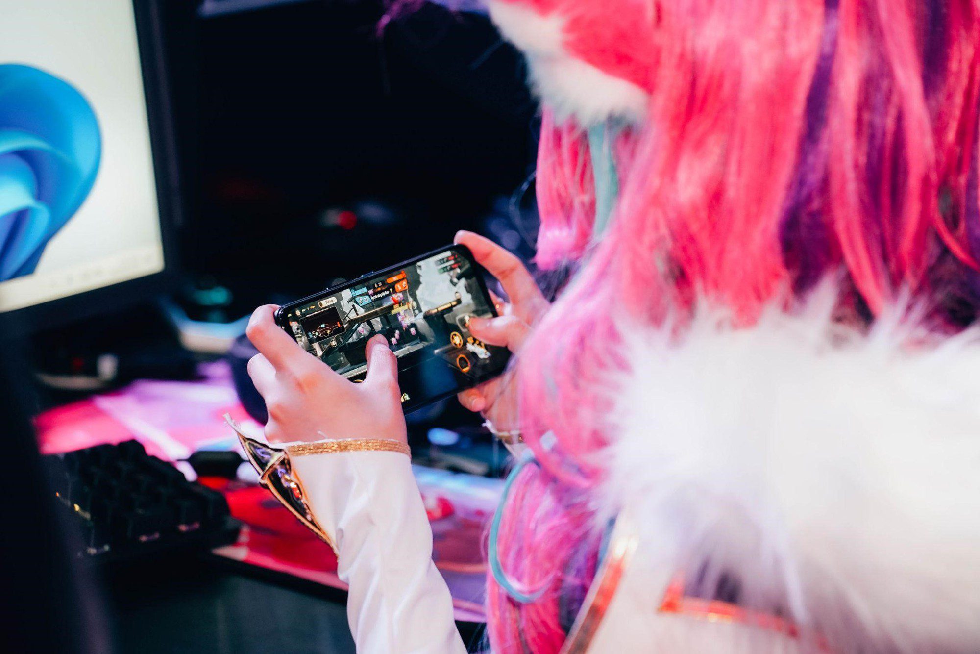 Cosplayers participating in the showmatch of Metal Slug.