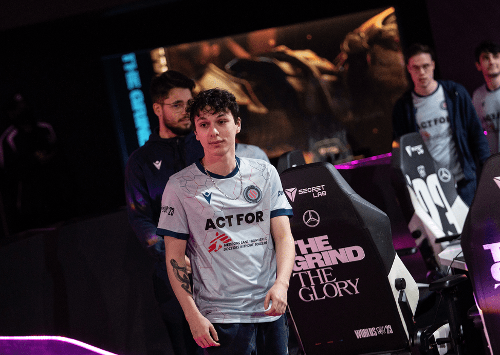 Adam failed to showcase a significant impact using Renekton