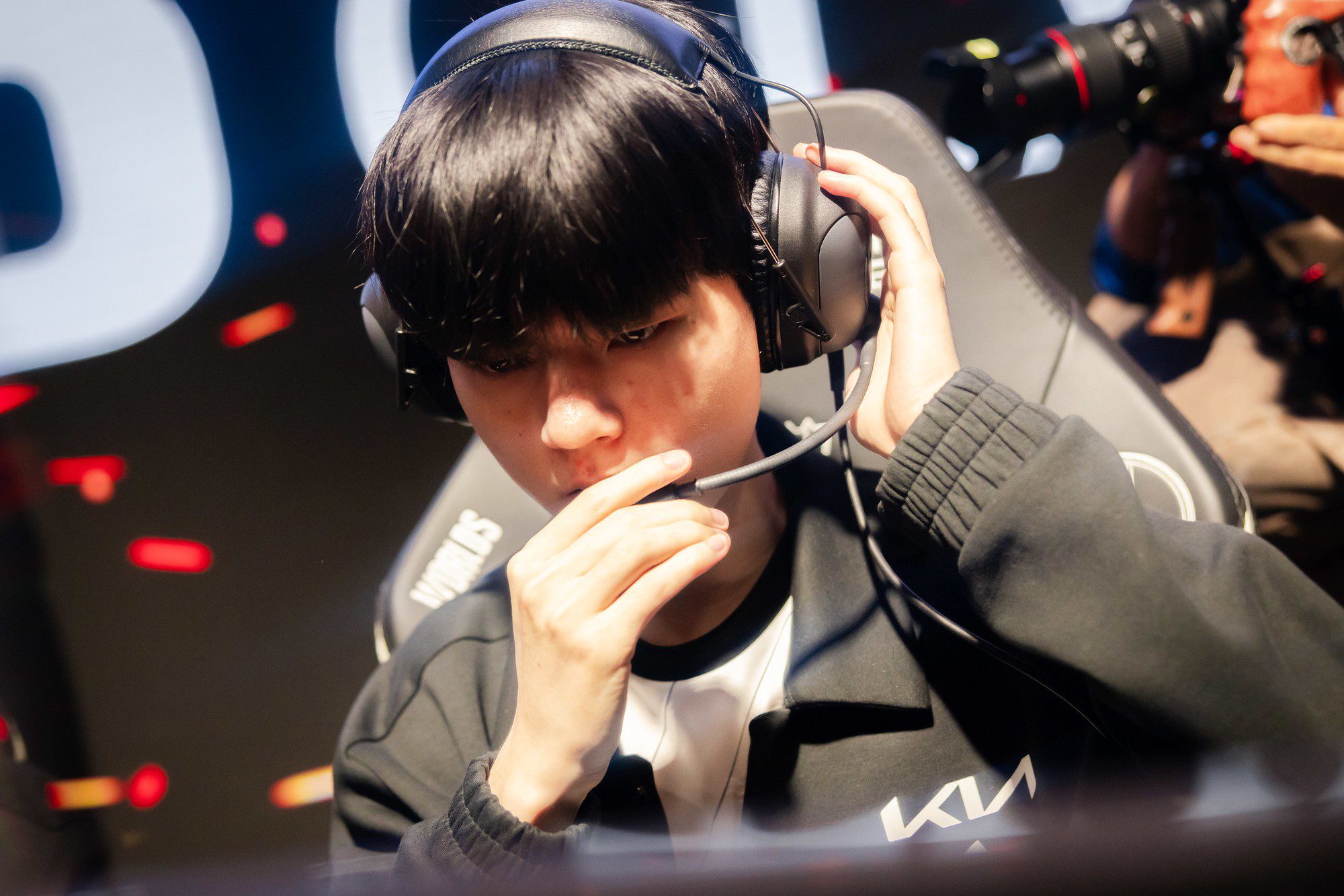 Fans believe Deft should have retired last year