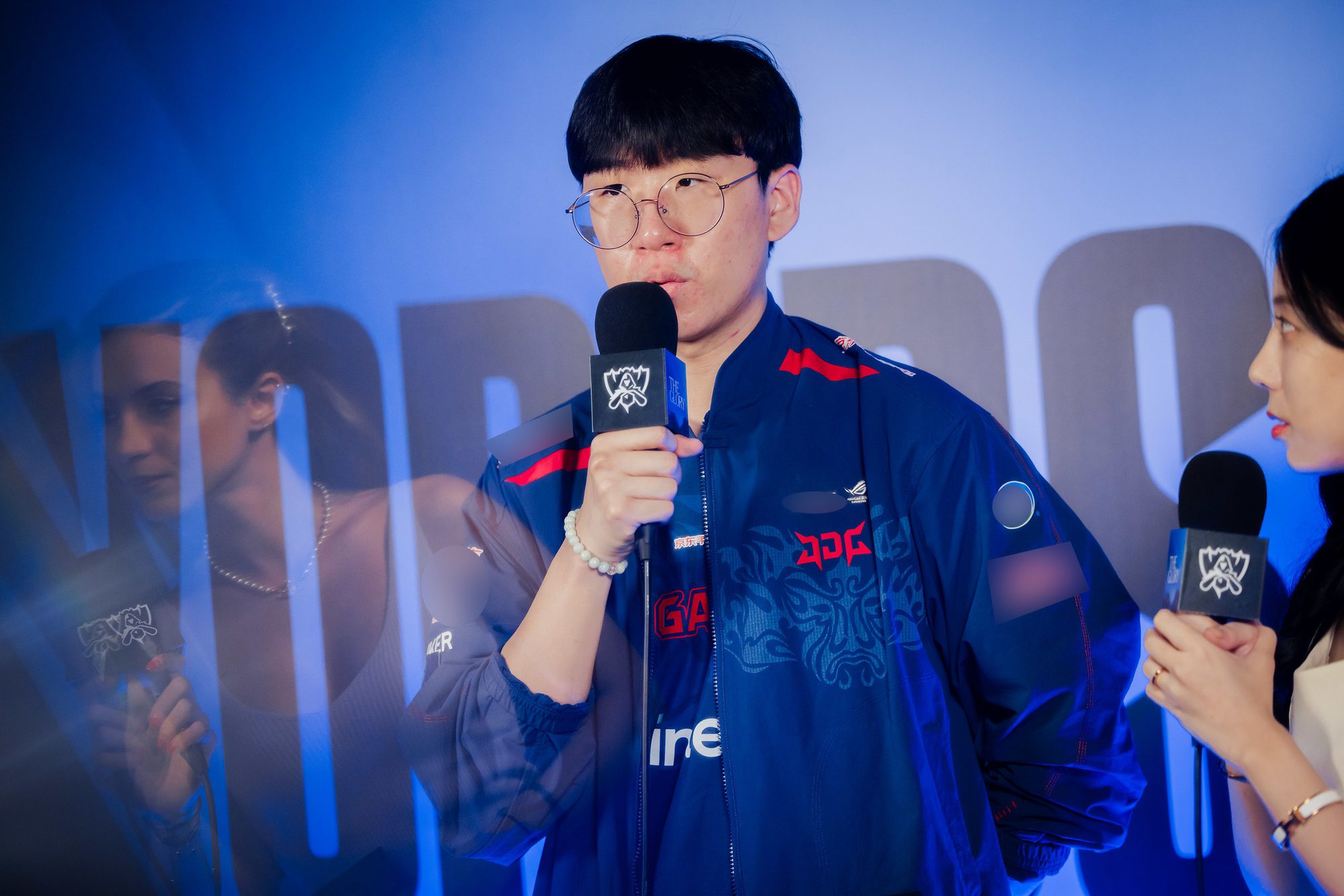 Ruler is one of the few players who succeeded with Kai'Sa's Stormrazor - Galeforce at Worlds 2023