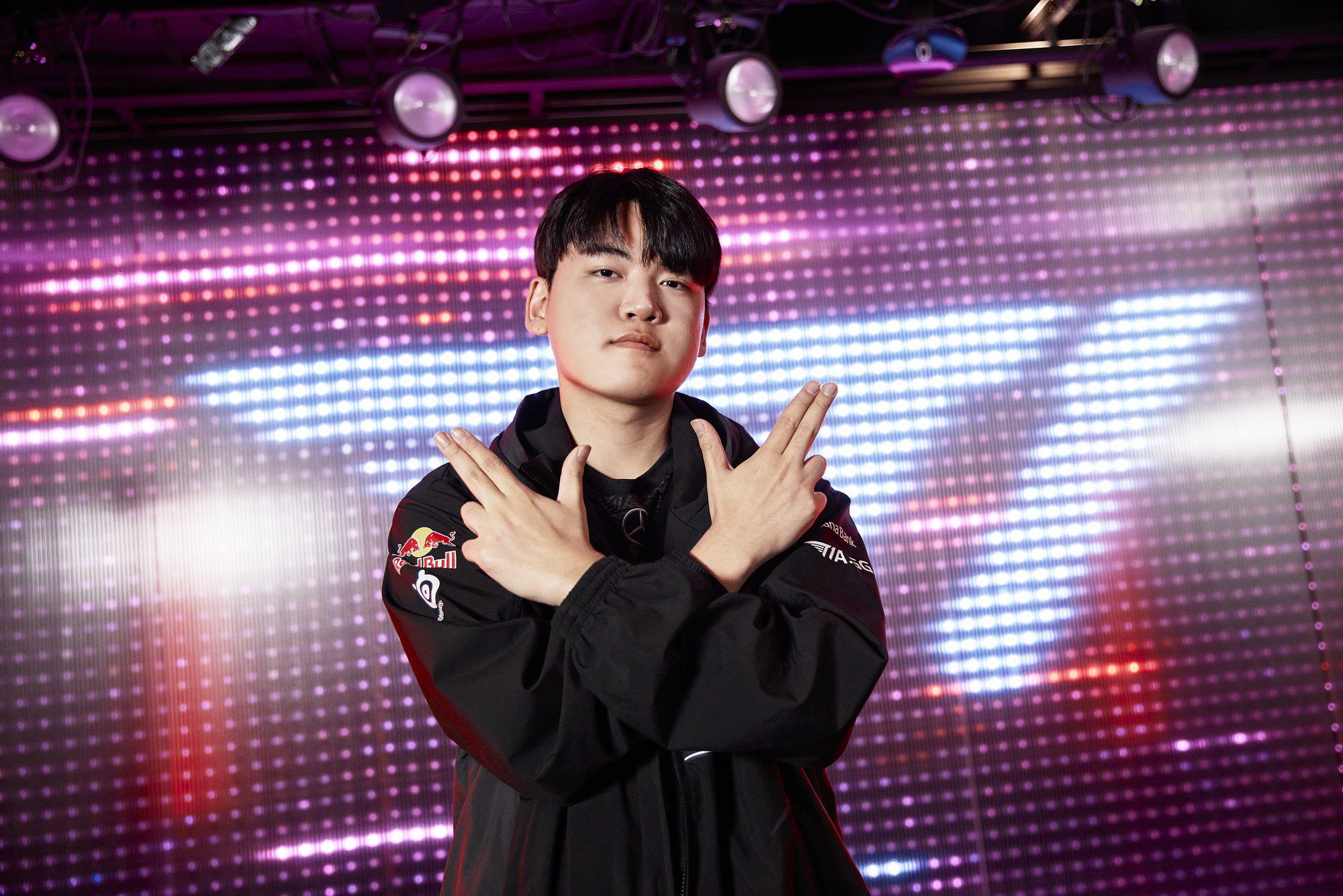 T1 has overcome BLG to advance to the Quarterfinals