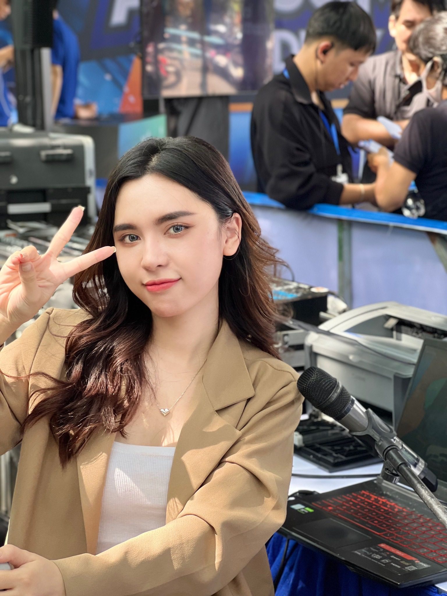 She is a streamer/content creator currently working for Box Studio