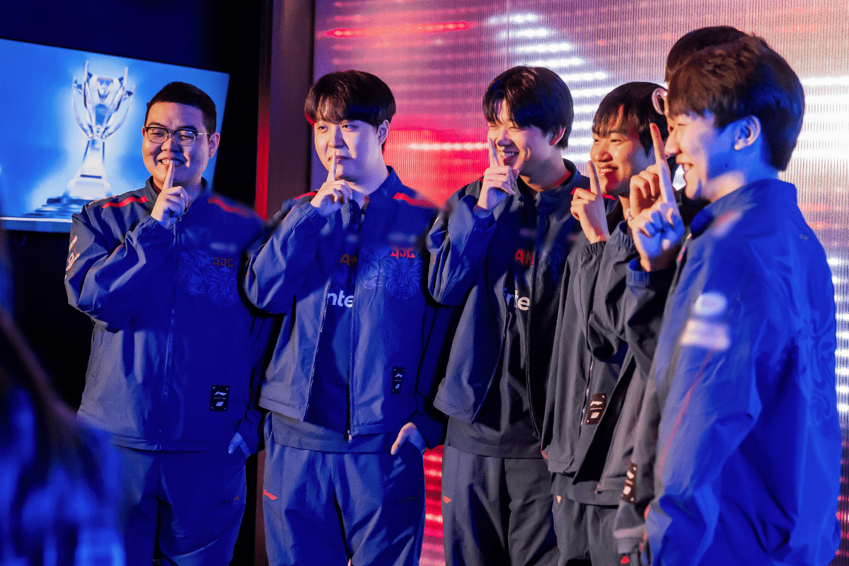 JDG was considered the strongest team in the world before facing T1 in the semifinals of Worlds 2023