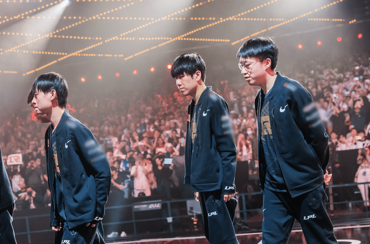 At the 2022 Worlds, GALA also suffered a 0-3 defeat to T1 when his teammates were underperforming
