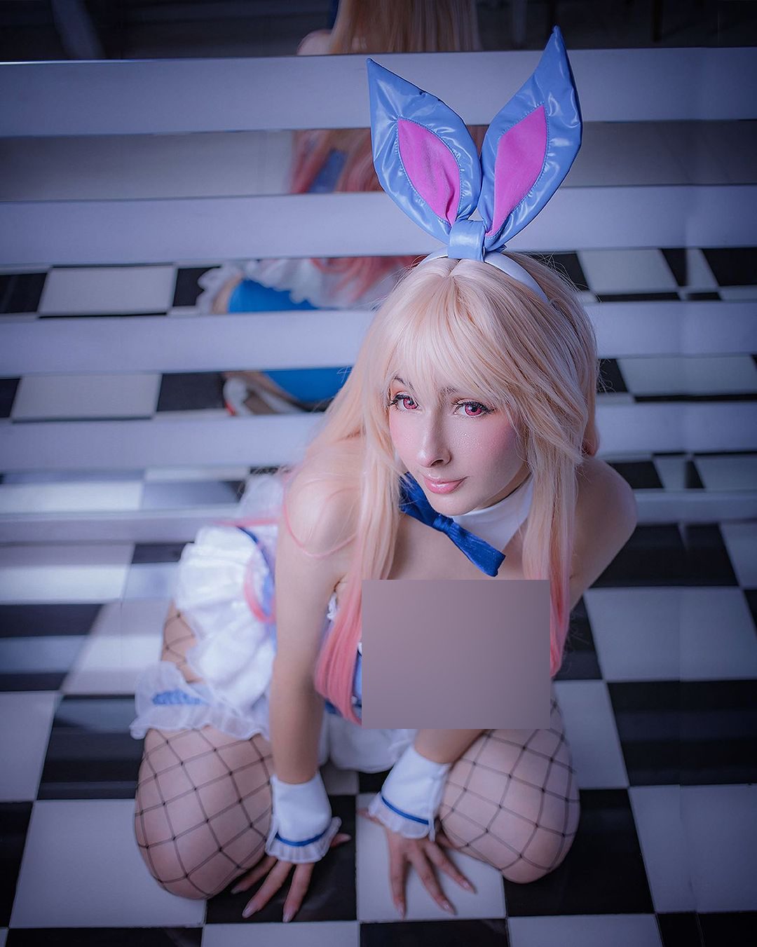 She is a famous cosplayer in Latin America