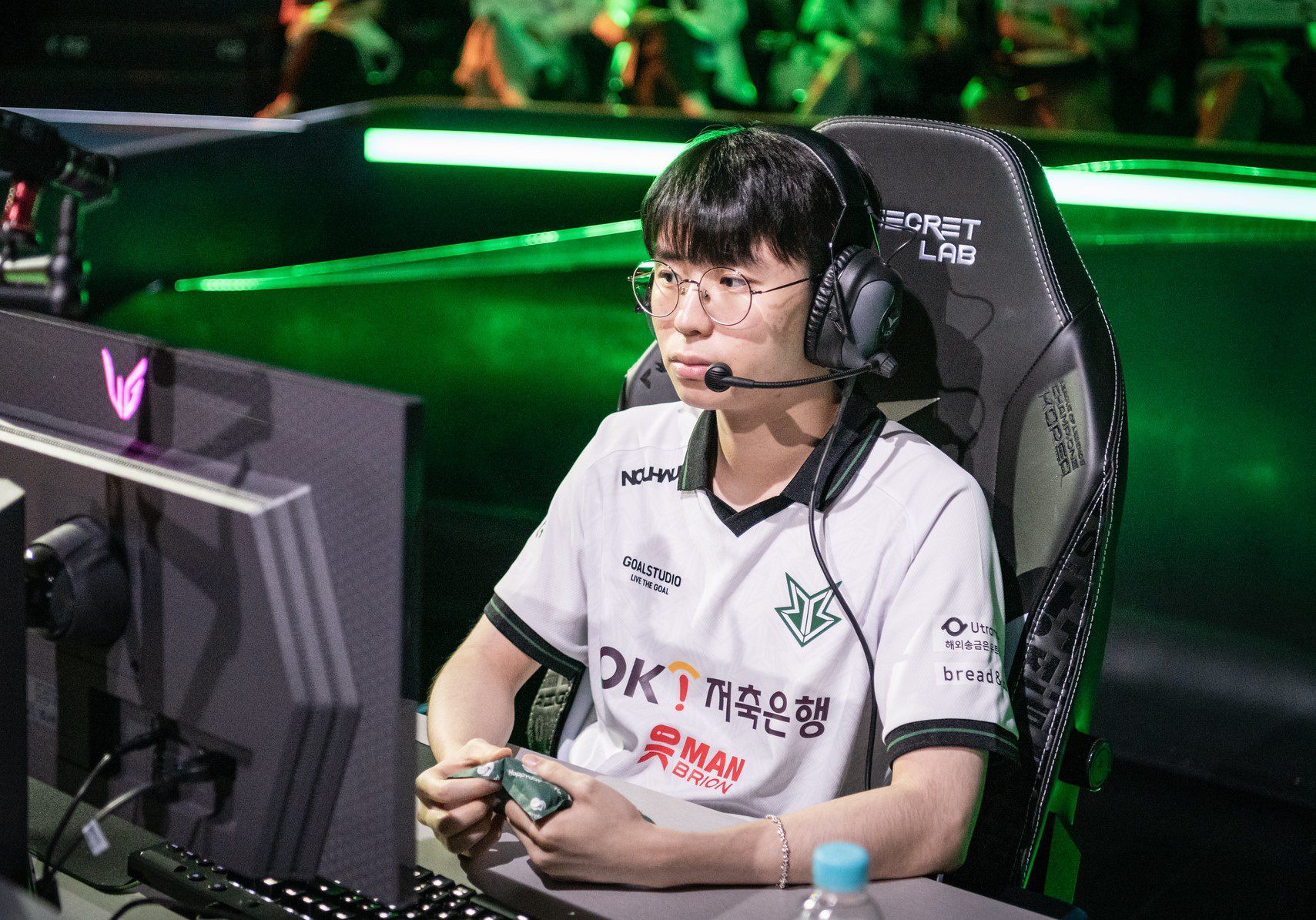 OKBRO also has the Winter 2013 championship of NaJin from before
