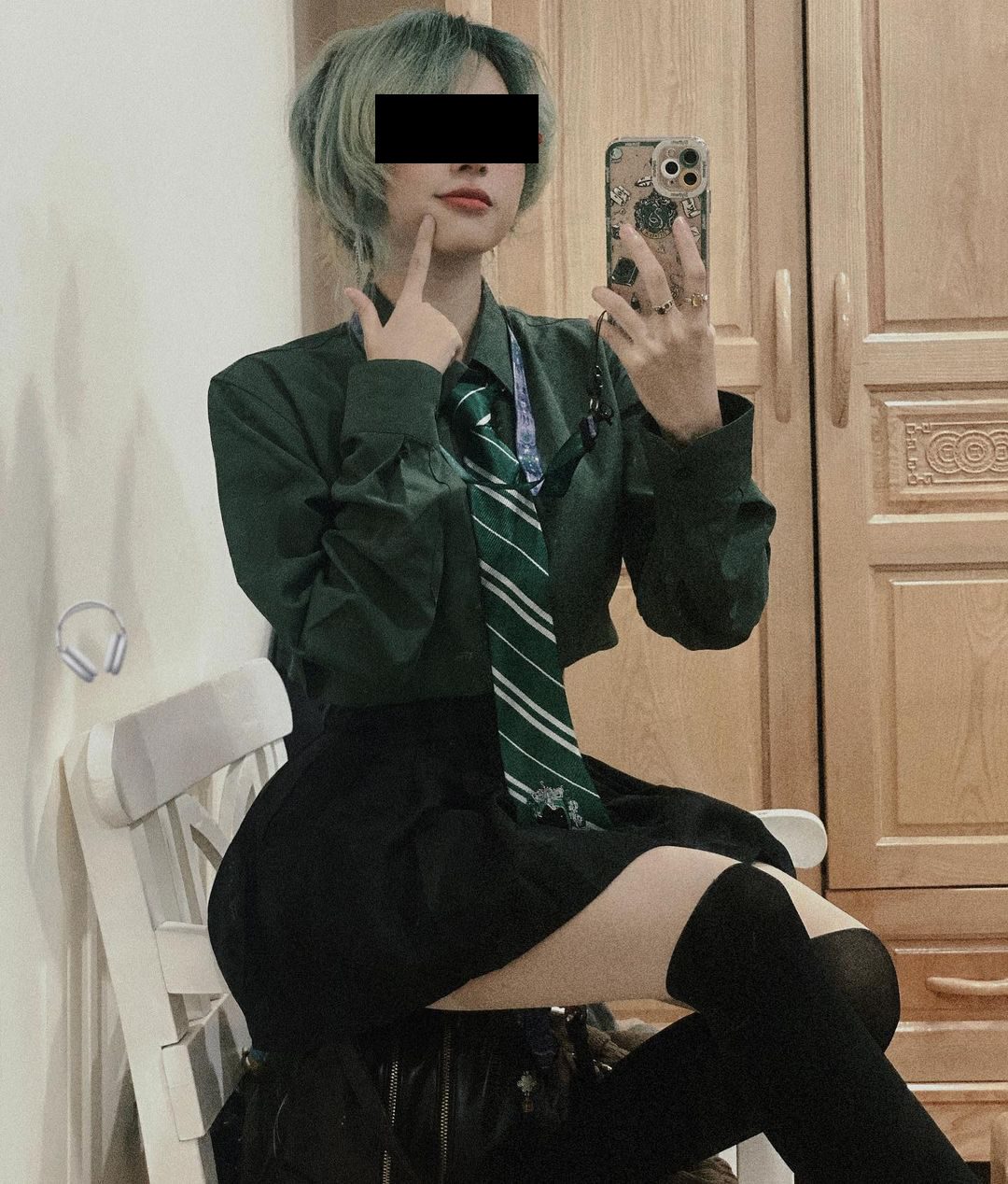 She has been involved with LoL Vietnam for a long time