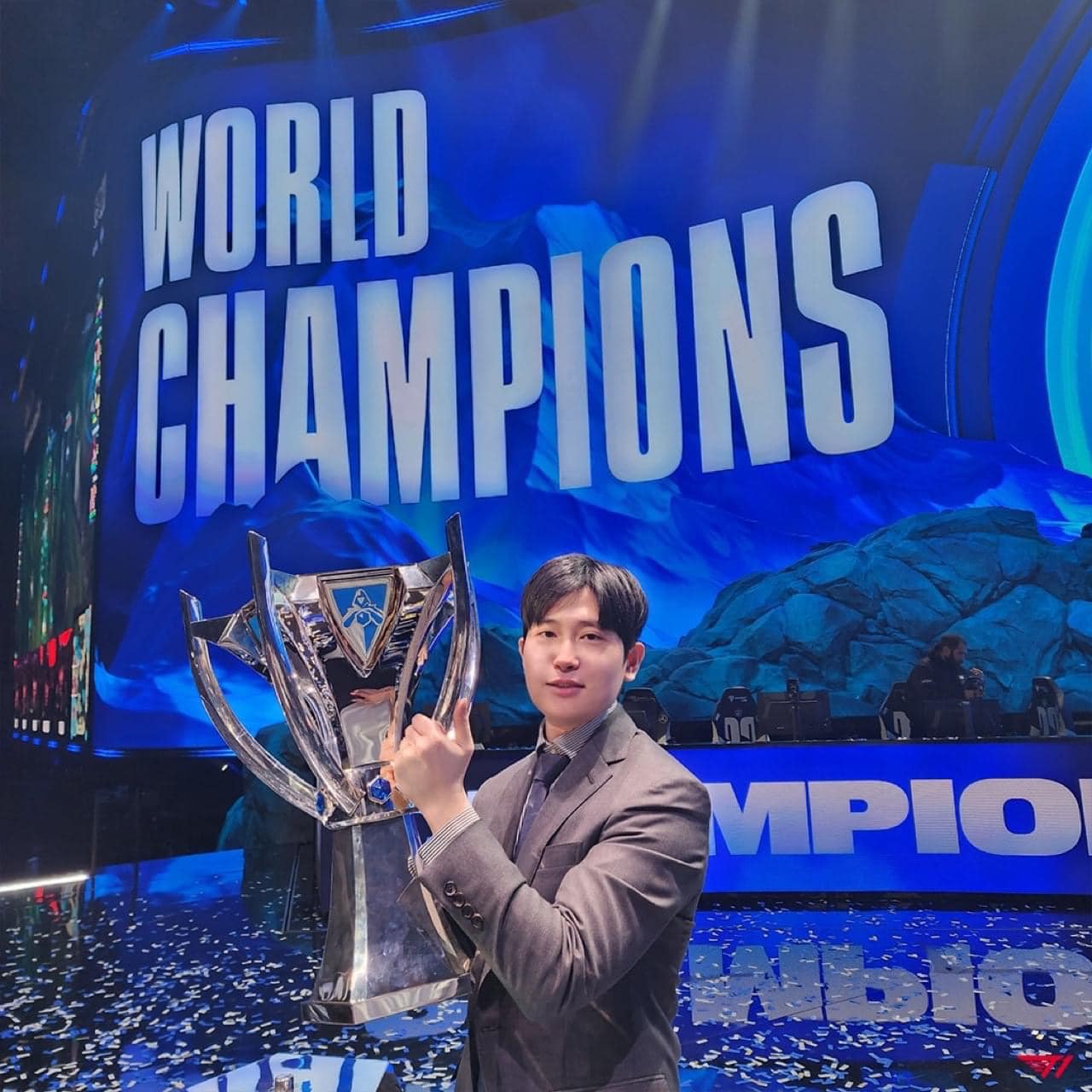 According to KDF, it was T1 that requested them to ban Azir, Sylas, and Jarvan IV during scrims