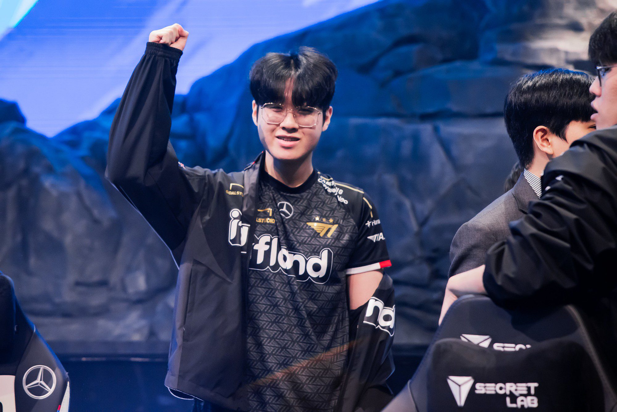 If Zeus decides to leave, T1 likely won't worry too much