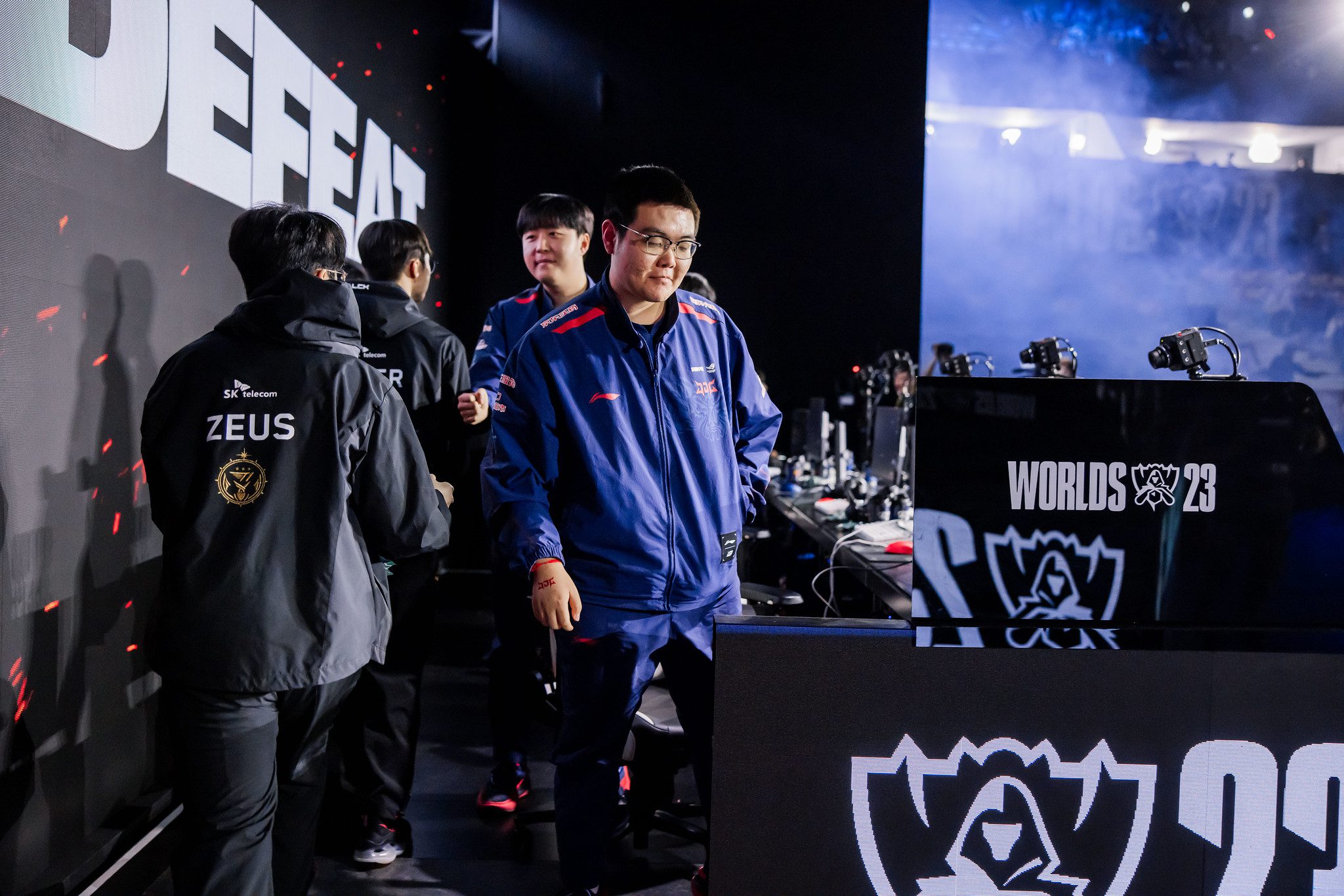 At Worlds 2023, T1 stopped JDG's 'Golden Road'