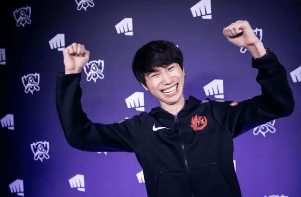Clearly, Doinb Can't Ignore the Huge Market in the LPL