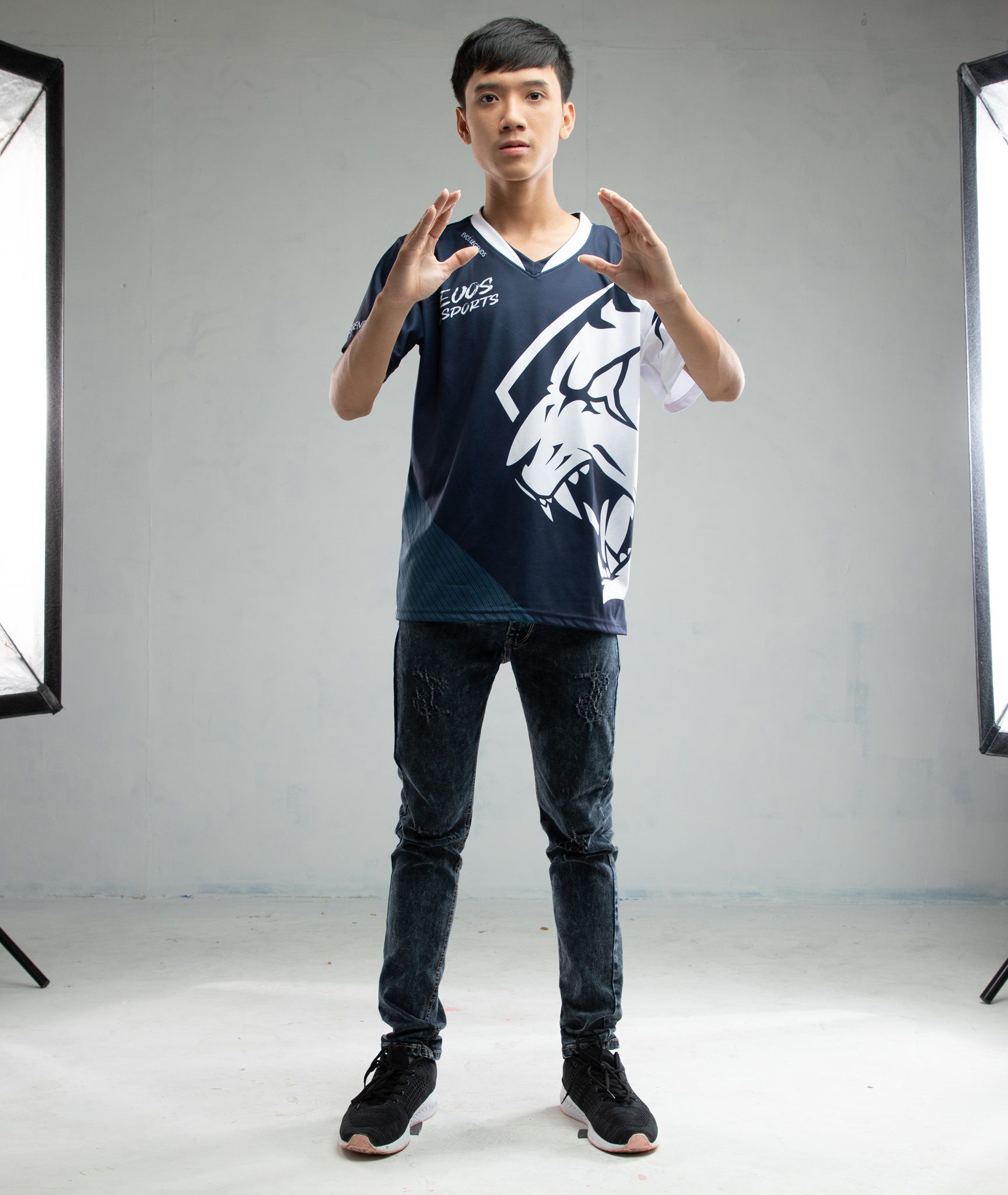 Mias was considered a talented young Top Laner in the years 2018 - 2019
