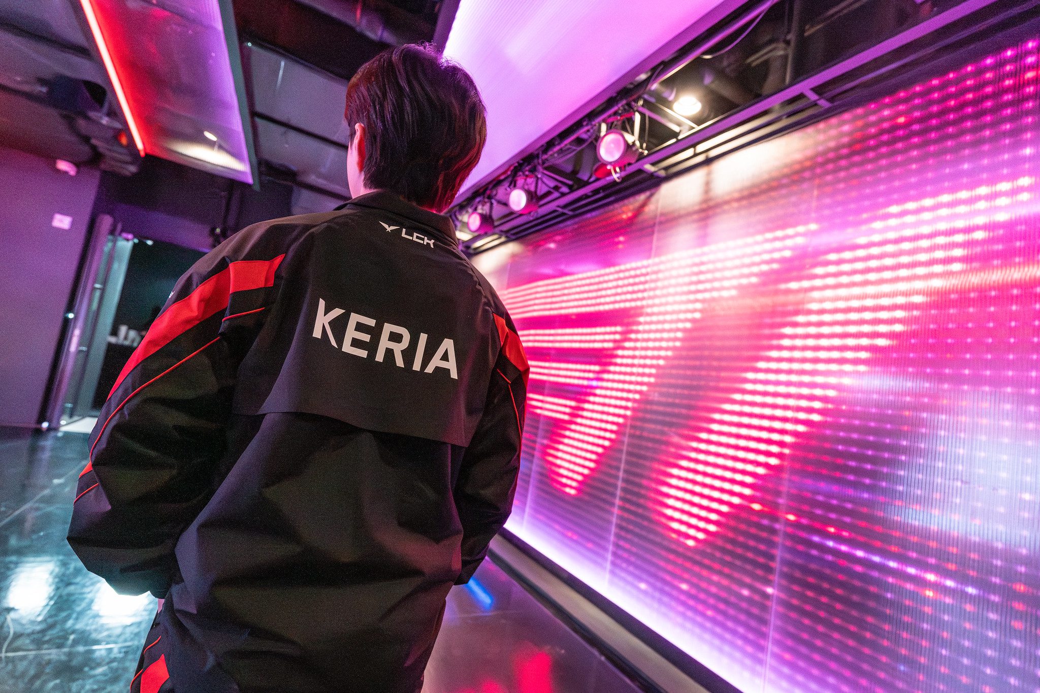 Keria is playing very 'chill'