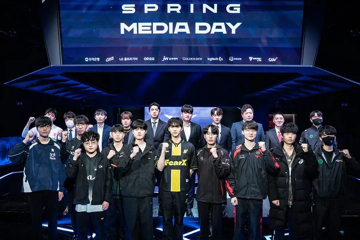 However, shortly after, news emerged that 9 out of 10 LCK teams opposed the organizers due to inadequacies in the management and operation of the tournament as well as the distribution of teams' benefits