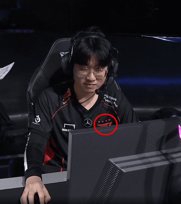 Zeus reveals the new T1 jersey featuring 4 stars