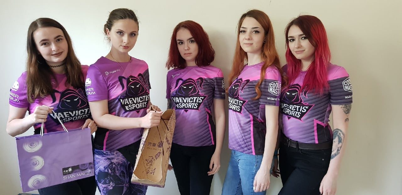 Vaevictis Esports - the rare all-female team competing in an official League of Legends tournament organized by Riot