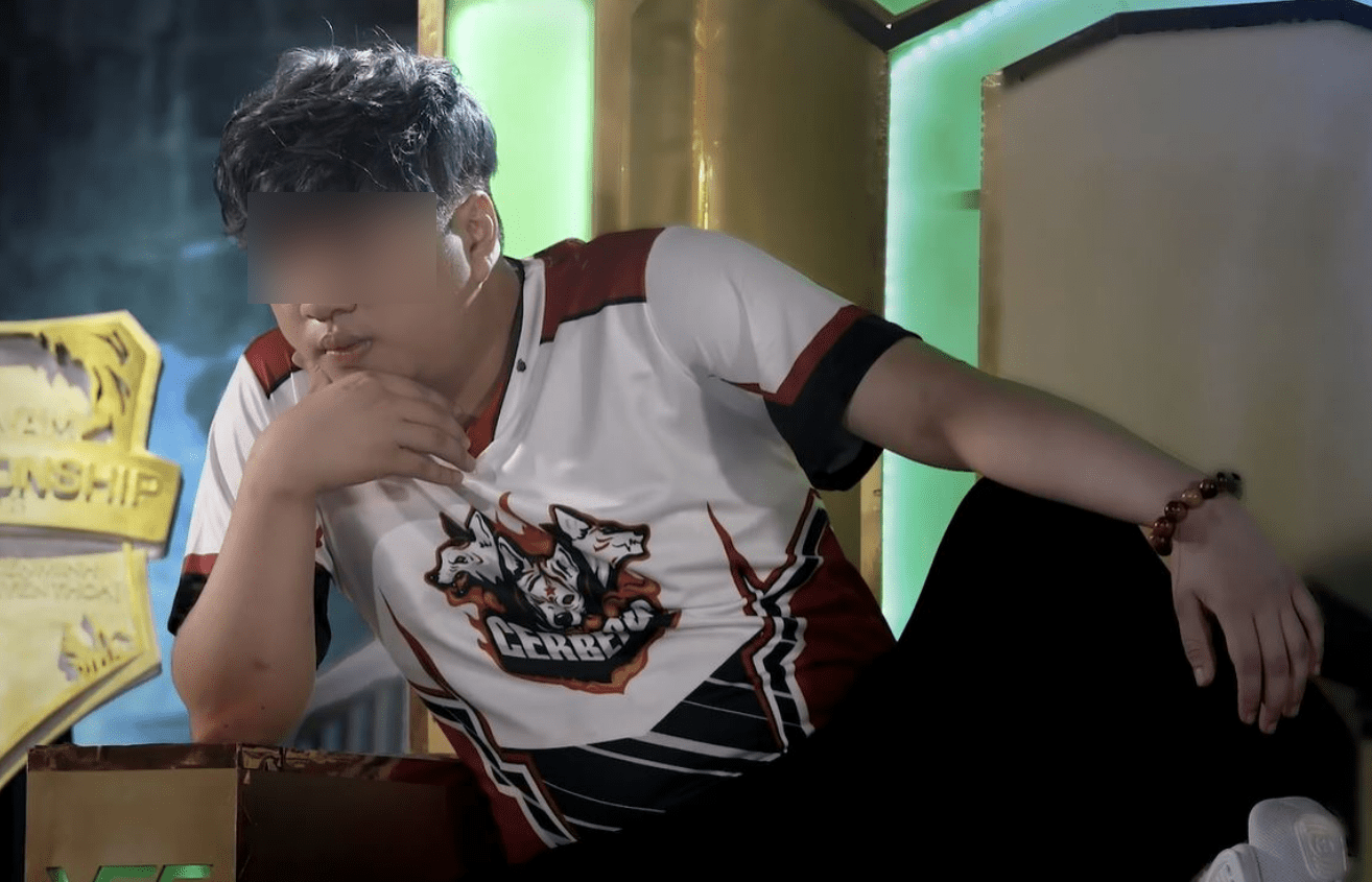 After the drama with Zeros, E. has almost completely disappeared from the Vietnamese League of Legends and only occasionally appears, but still drags along drama