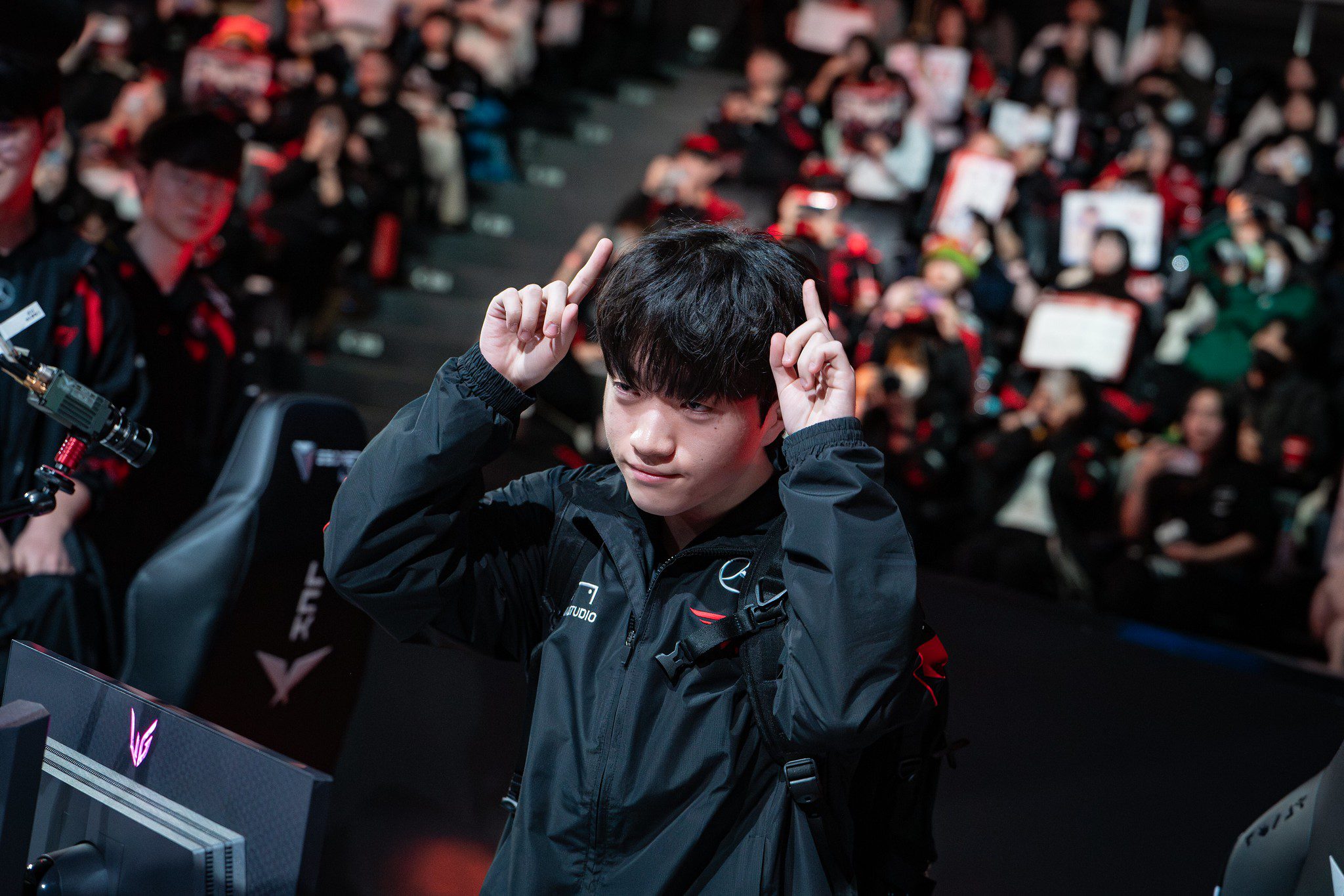 T1 continues unbeaten streak after victory over KT