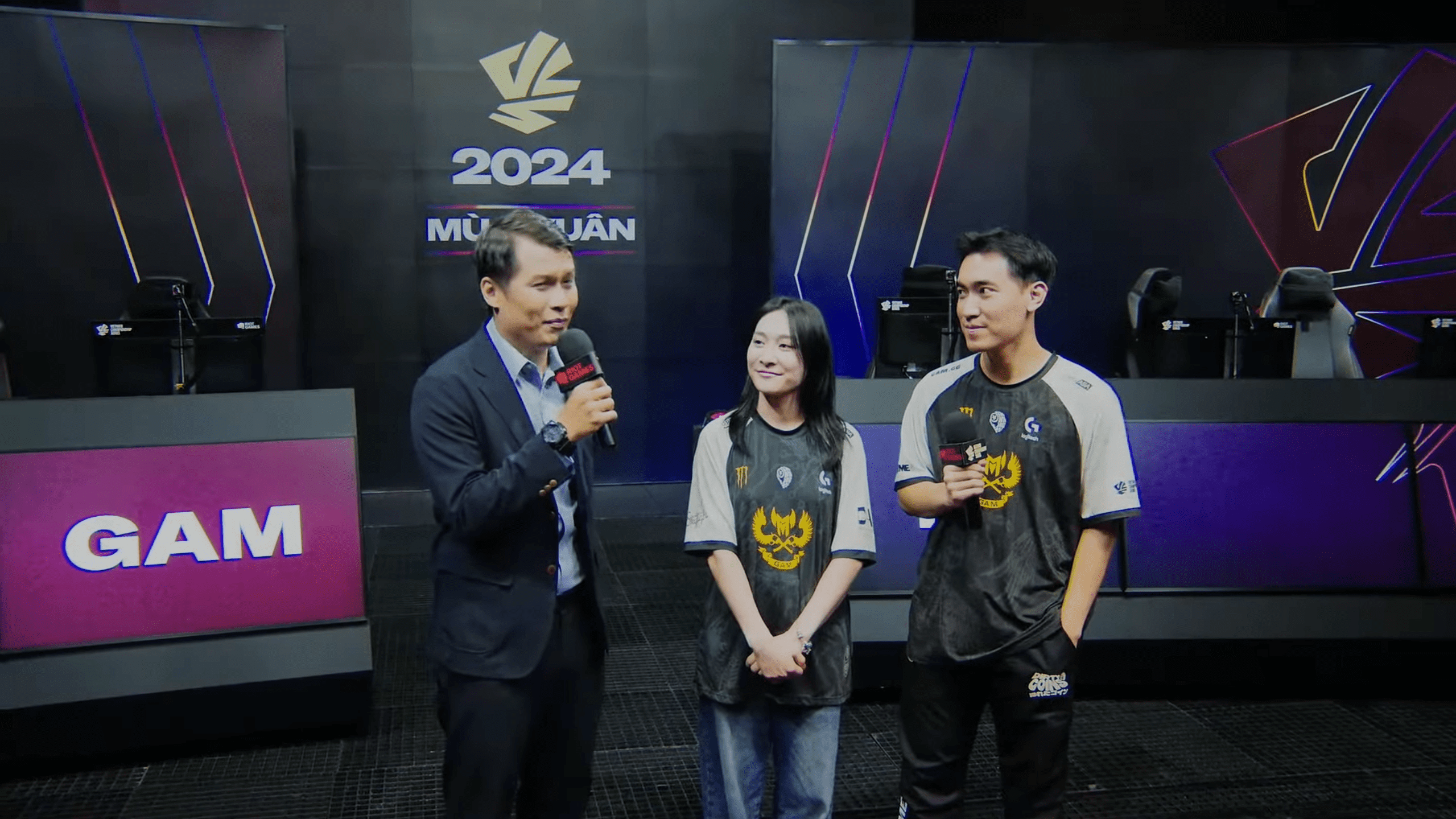 Levi's sister makes her first appearance before the Vietnamese League of Legends community