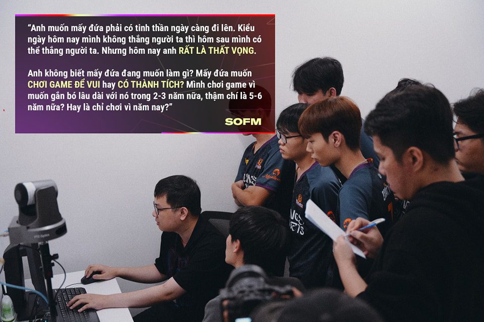 SofM 'intensely criticizing' his players