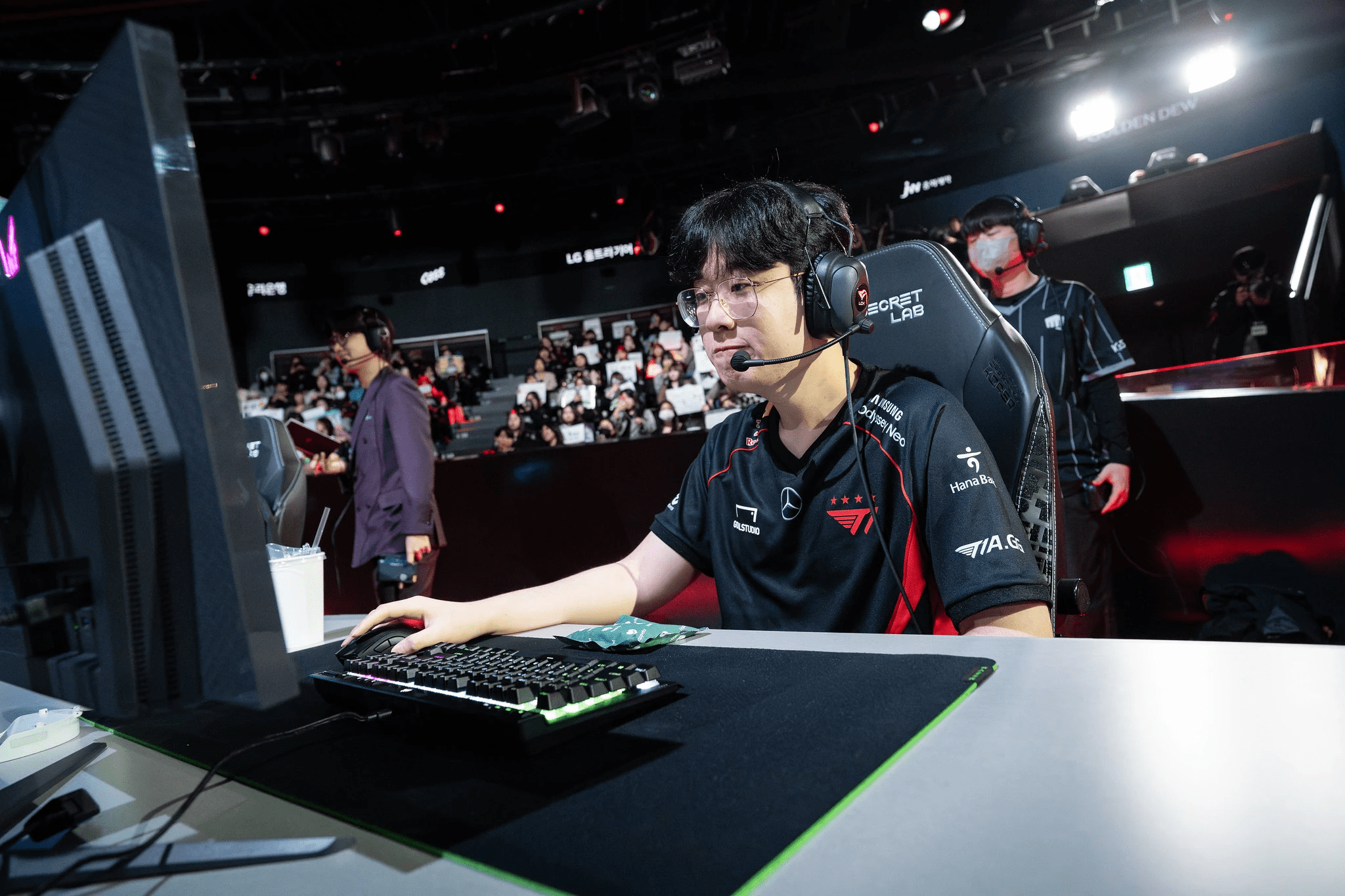 Zeus also mentioned that there are many strong Top Lane champions he can use in the future