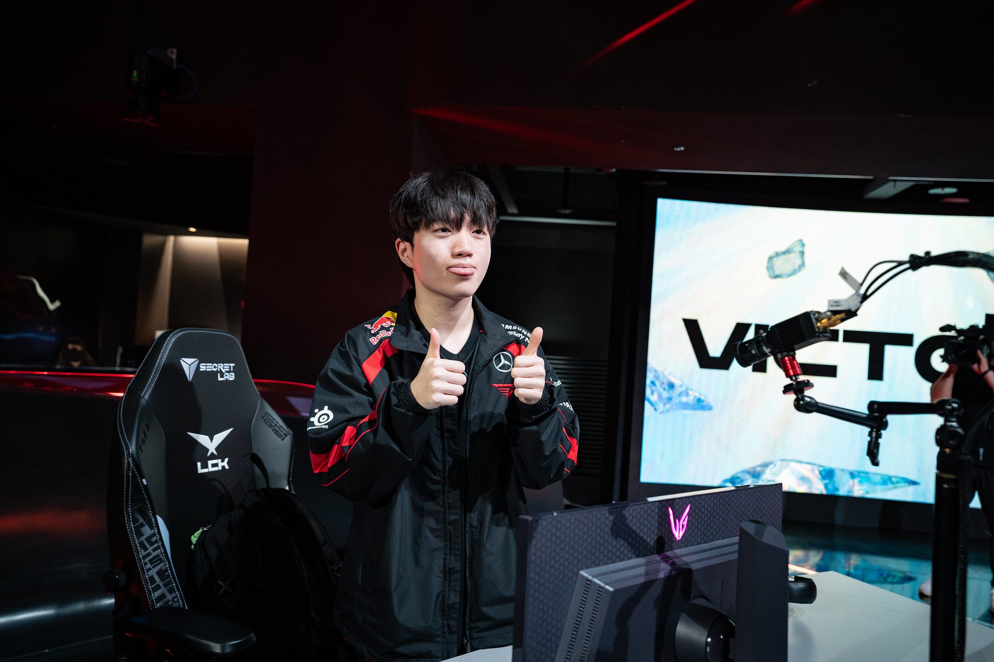 Keria has a deep understanding of champions and focuses fully on the match