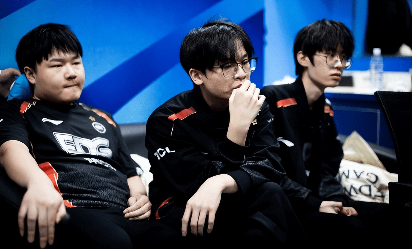 EDG even faced a worse ending when they were eliminated early in the group stage and can only wait until Summer to start over