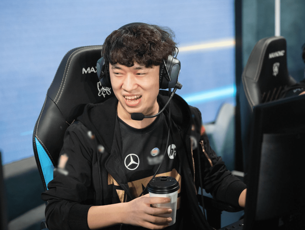 Xiaohu was once a key player that helped RNG secure multiple titles, so his return to 'old home' is entirely possible