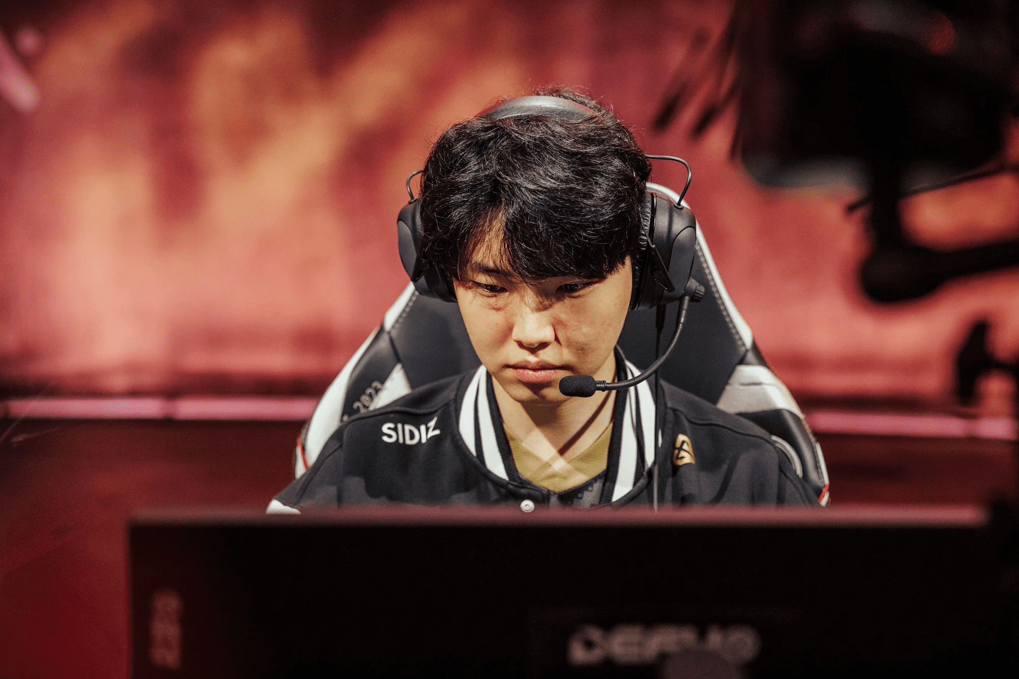 Chovy and Gen.G were pushed down to the losers' bracket and eliminated by the LPL runner-up BLG