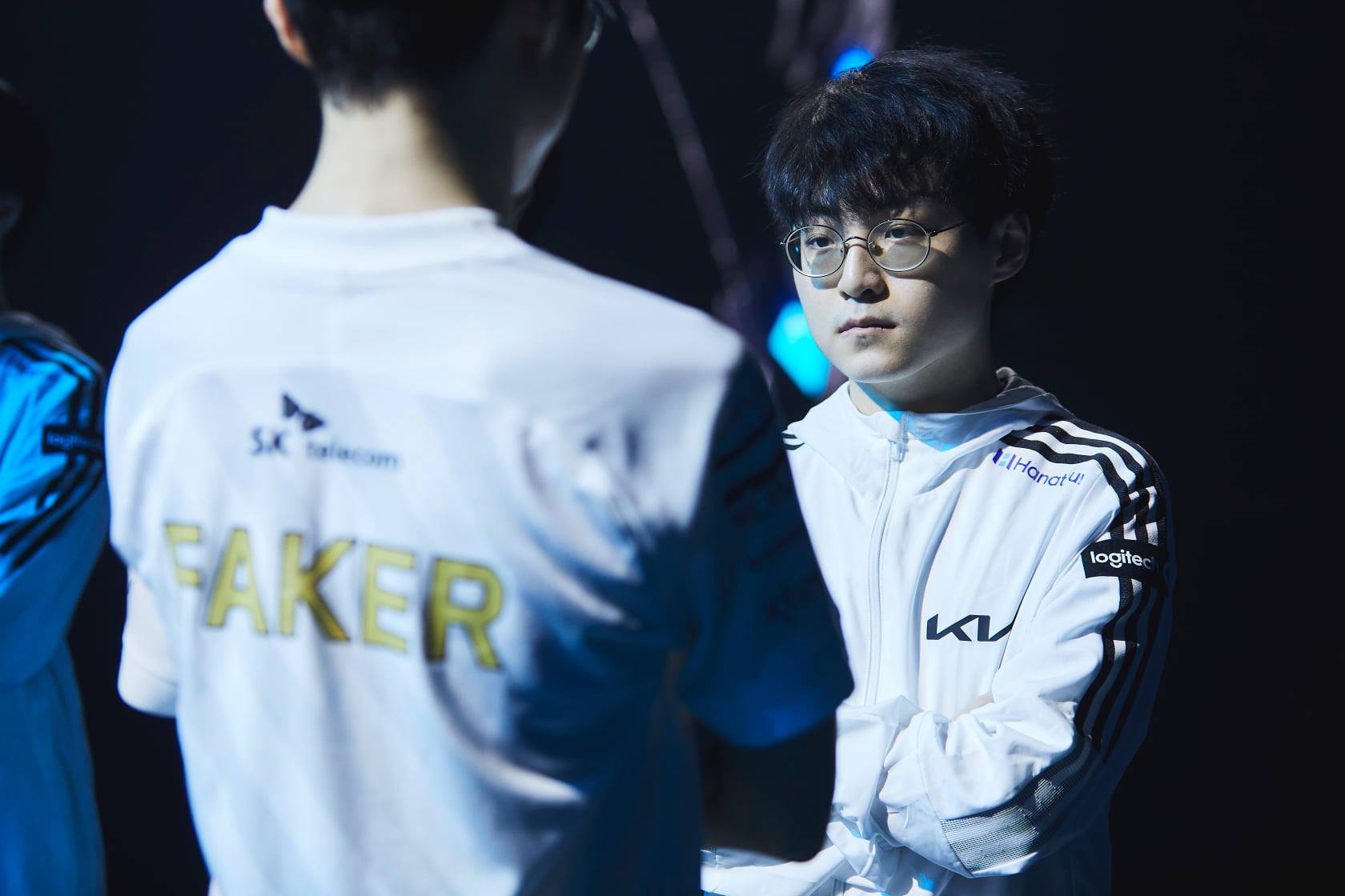 The last time ShowMaker defeated T1 with the strongest lineup was during the semifinals of the 2021 World Championship