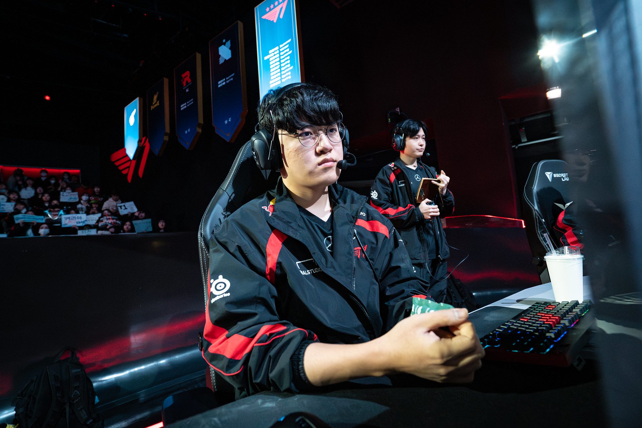 Gumayusi's remaining champion pool is sufficient for T1 to implement their strategy