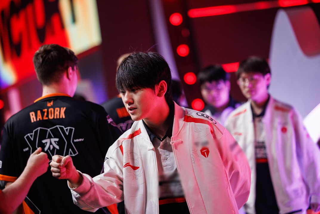 Meanwhile, TES faced quite a bit of difficulty in overcoming Fnatic
