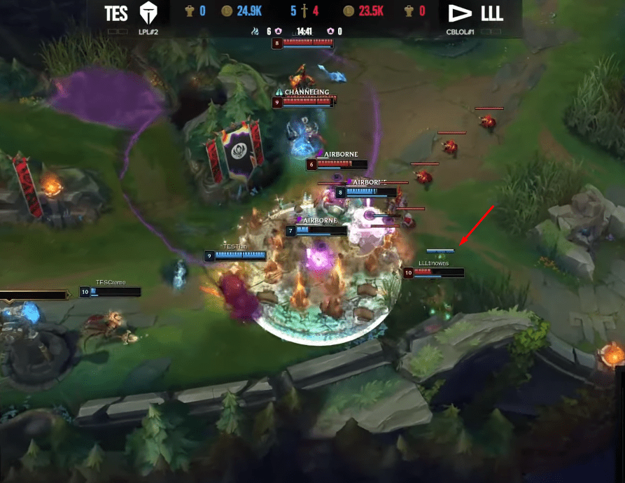 Tinows from LLL had a relatively good game using Taliyah with many impressive plays against TES.