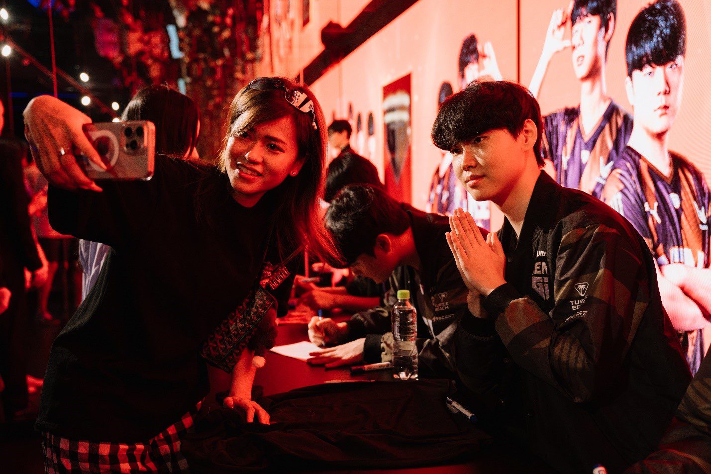 Excitement and anticipation is the common sentiment among those lucky fans who received signatures and took photos with the champions.