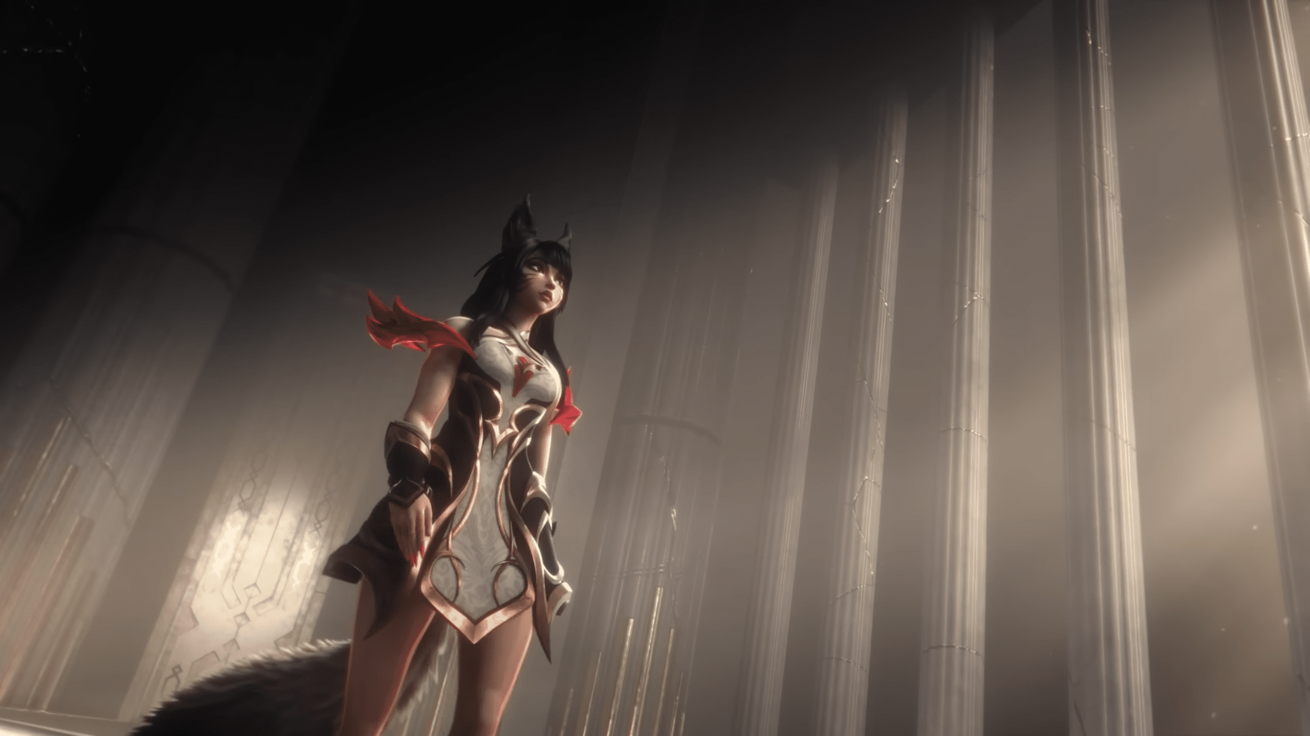 The first form of the HoL Ahri skin