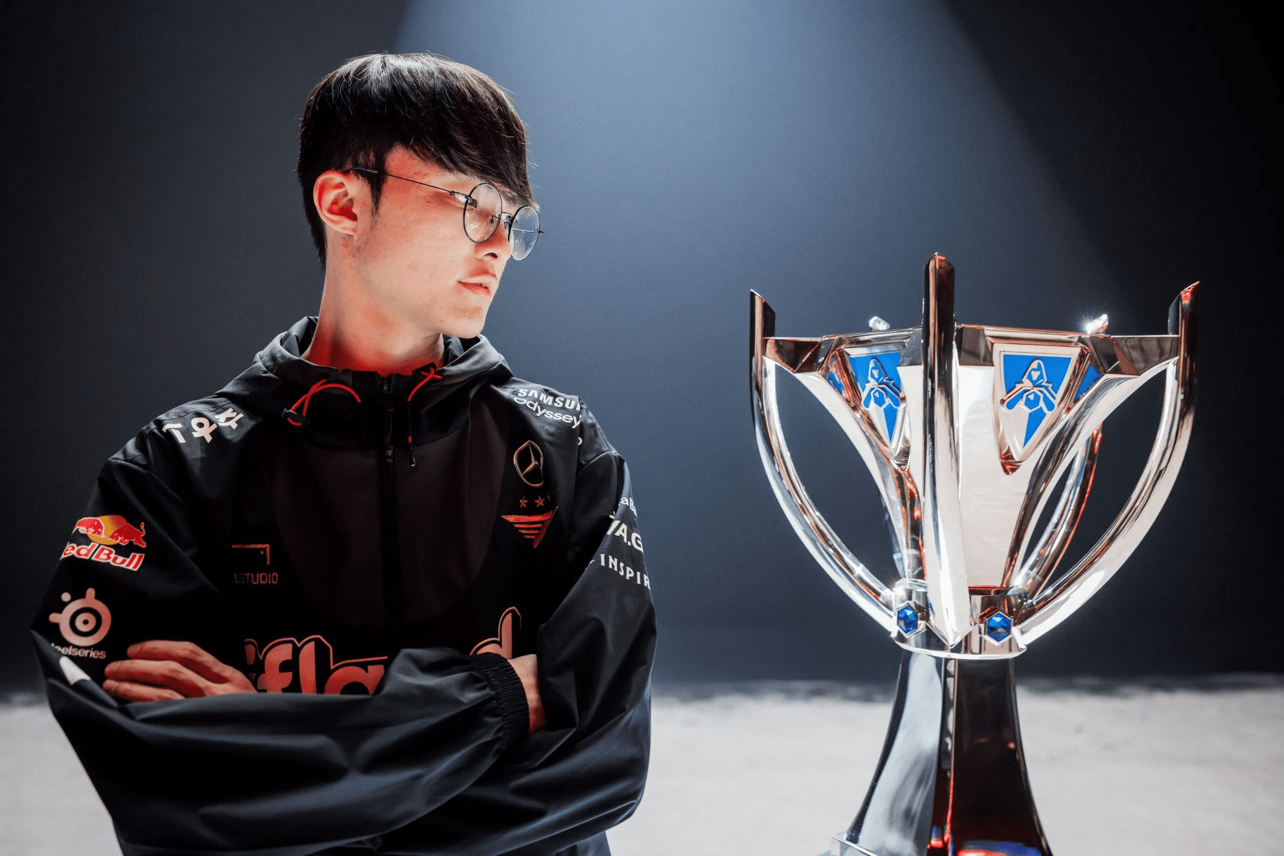 Faker is already the player with the most unique champion skins in the professional League of Legends scene even without Hall of Legends