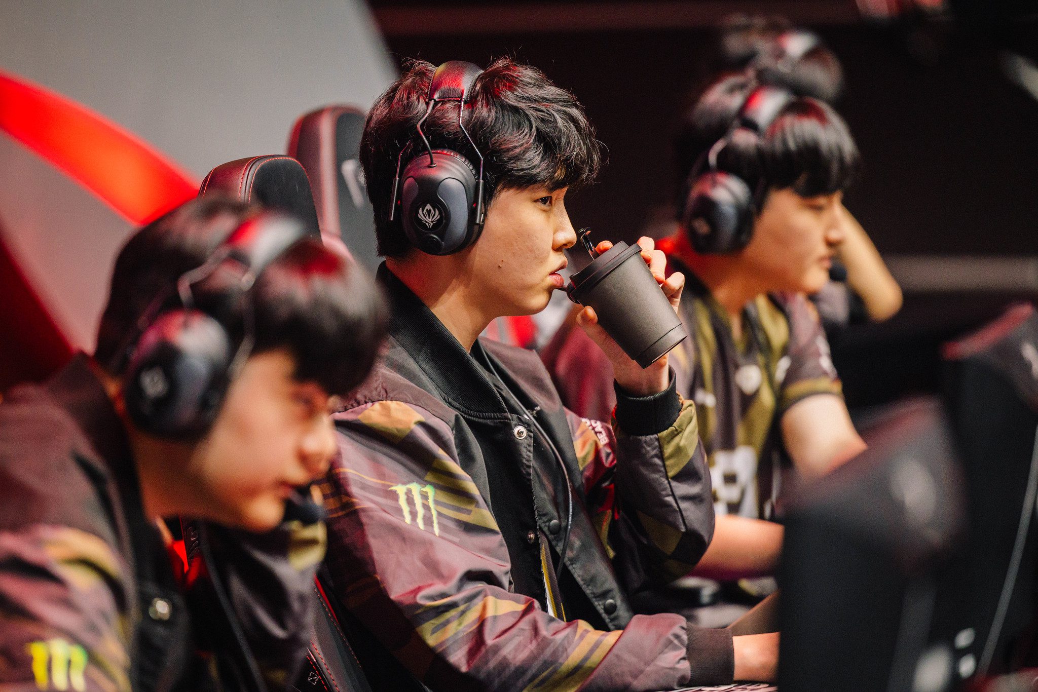 Throughout the match and prior games, Gen.G only engaged when Chovy was ready or when the opponents initiated first
