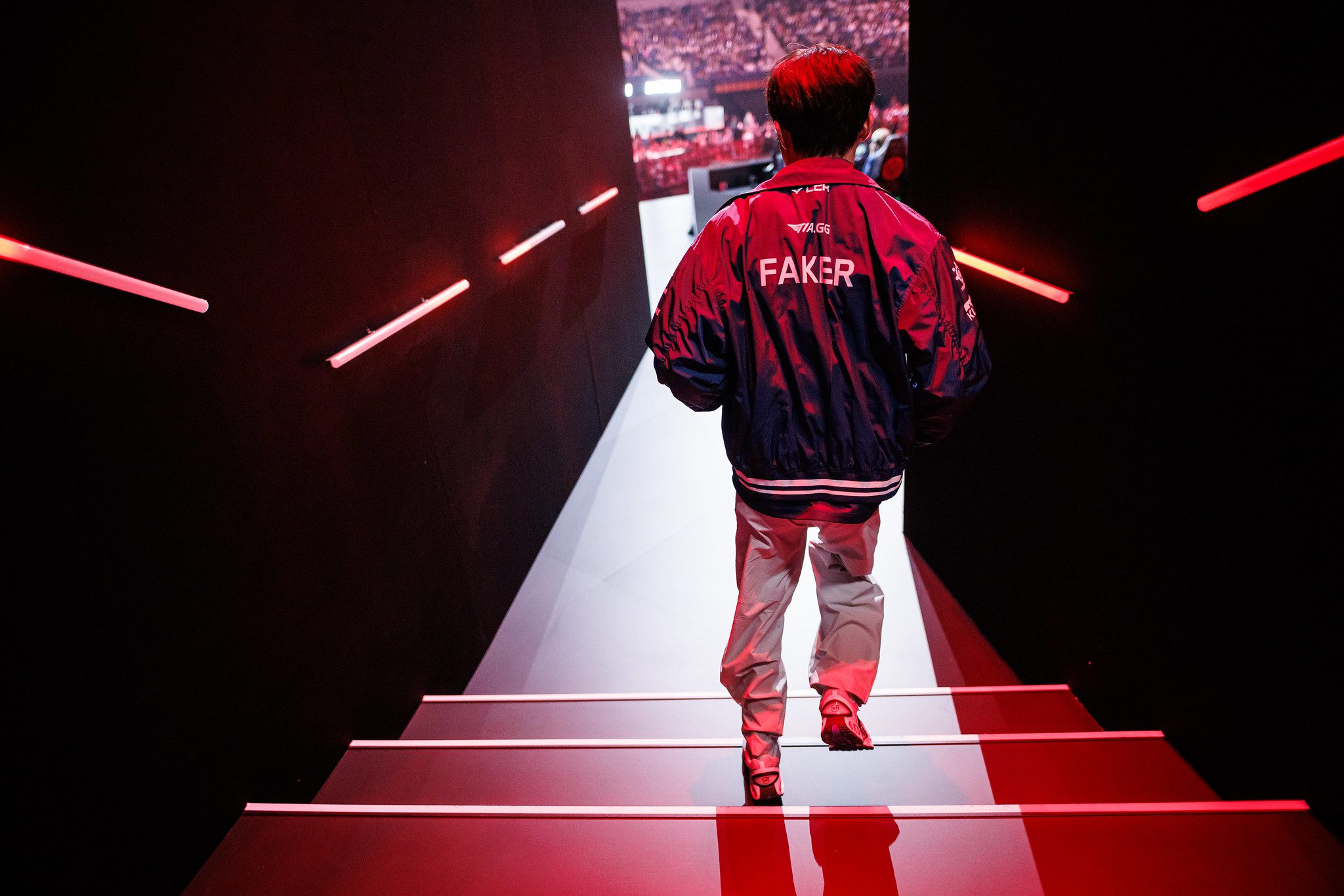 T1 lost by a very close score