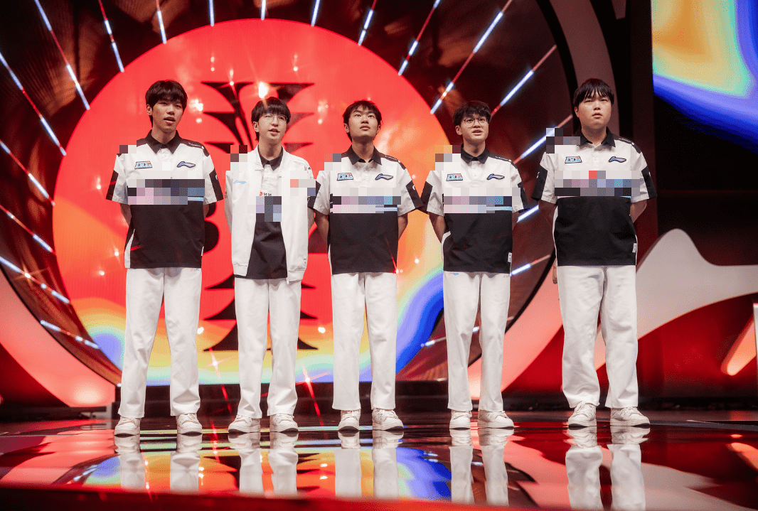BLG is considered to be completely superior when compared to LGD, RNG, or WE in the same group