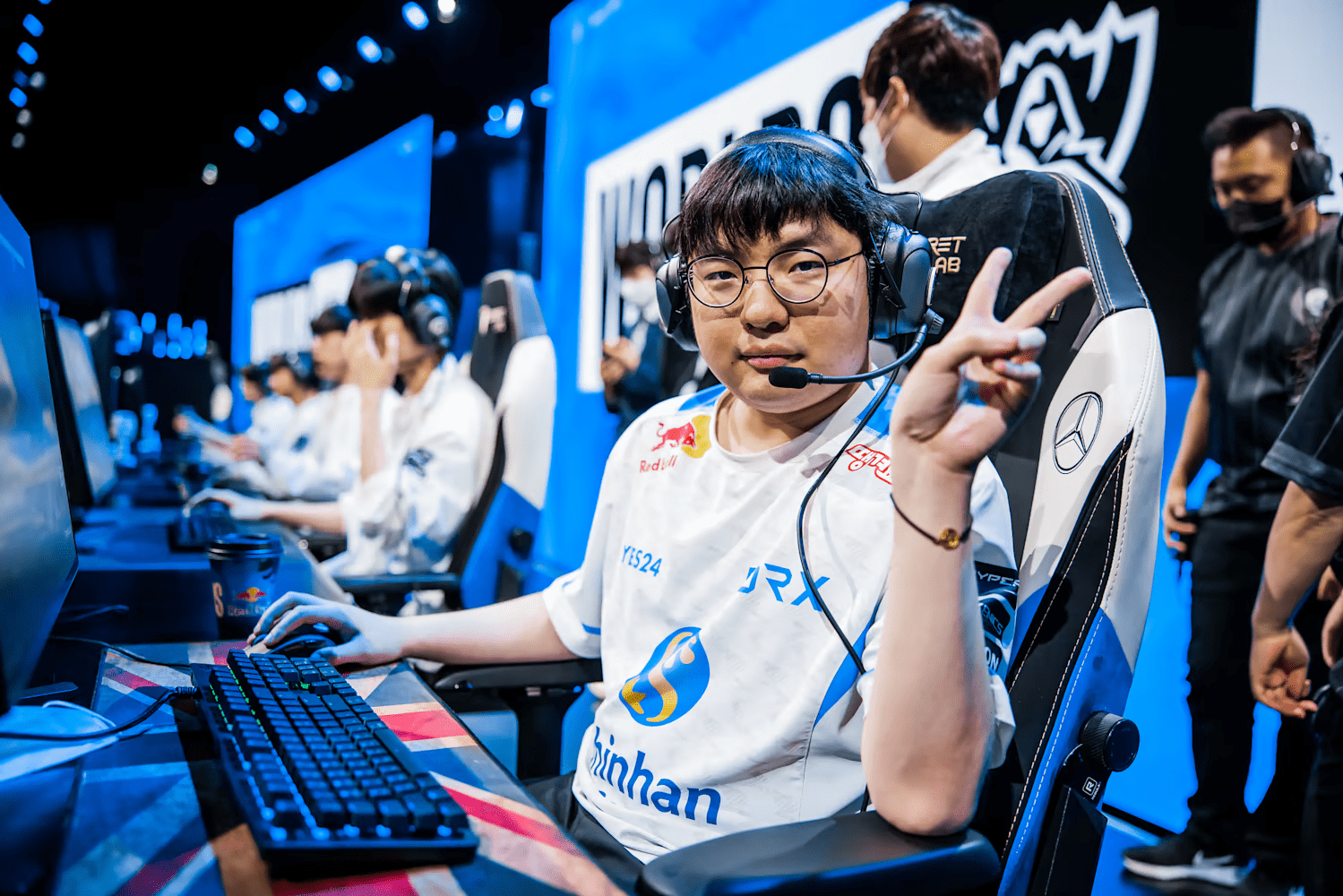 BeryL is one of the most special players in history, winning the World Championship with two different teams in the Support role