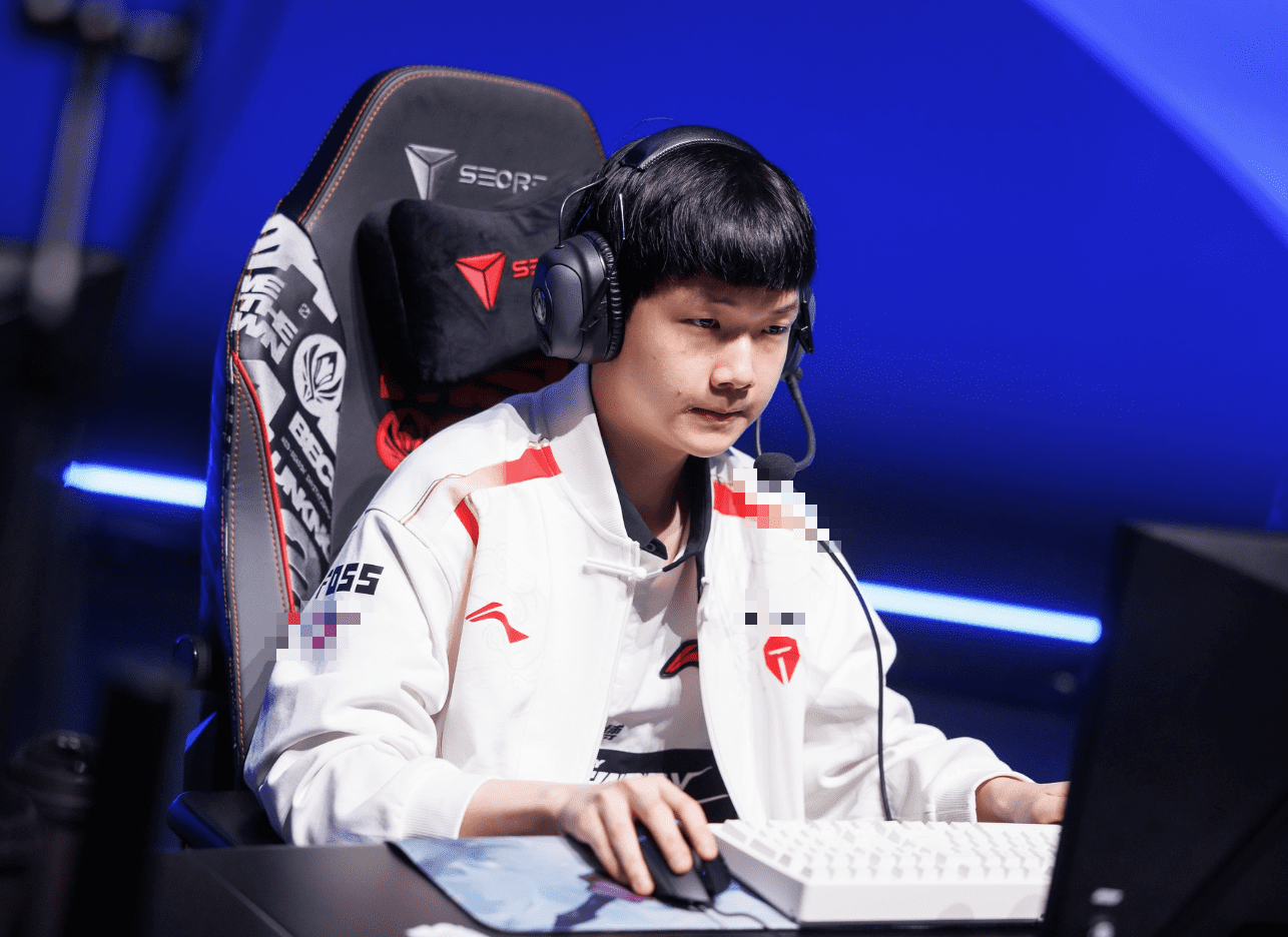 Mid laner of TES - Creme is expected to be significantly weaker in the upcoming patch when his comfort champion Tristana is heavily nerfed