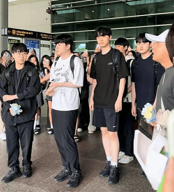 Gen.G visits Vietnam not long ago