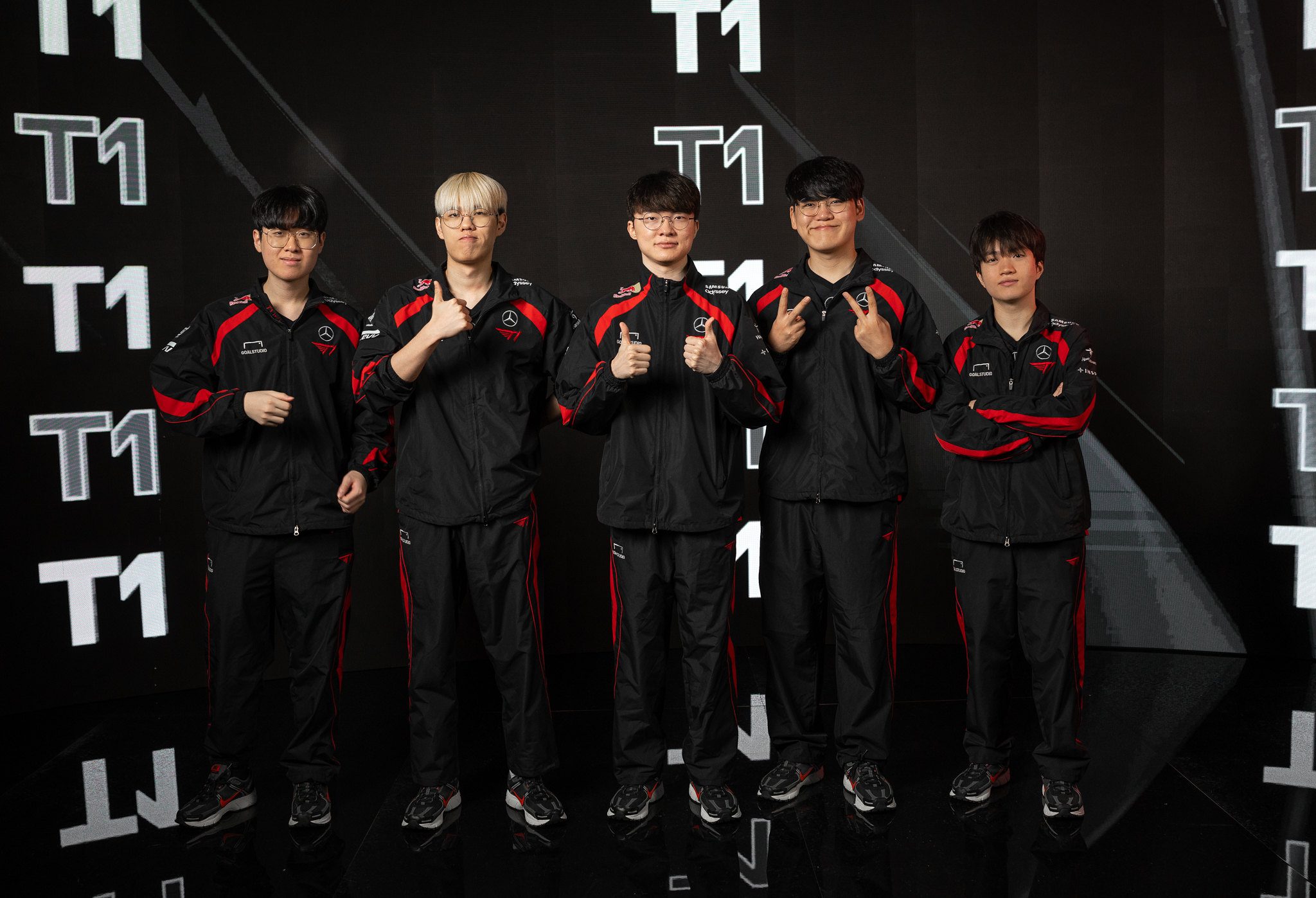 T1 has reached the finals and their opponent is TES