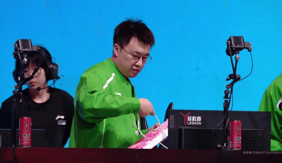 JackeyLove also lost to Xiaohu 7 times