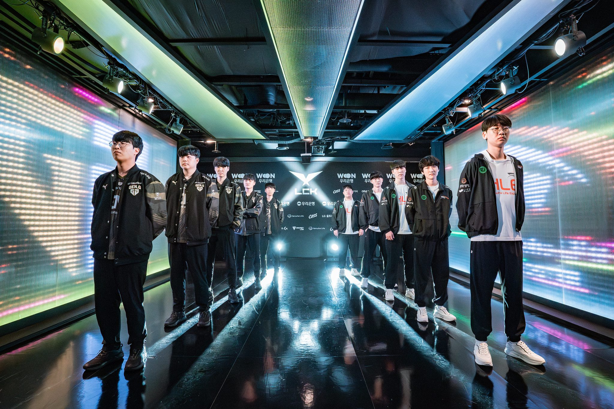 Even a match like Gen.G - HLE has lower views than T1 - KT, which may make LCK truly worried
