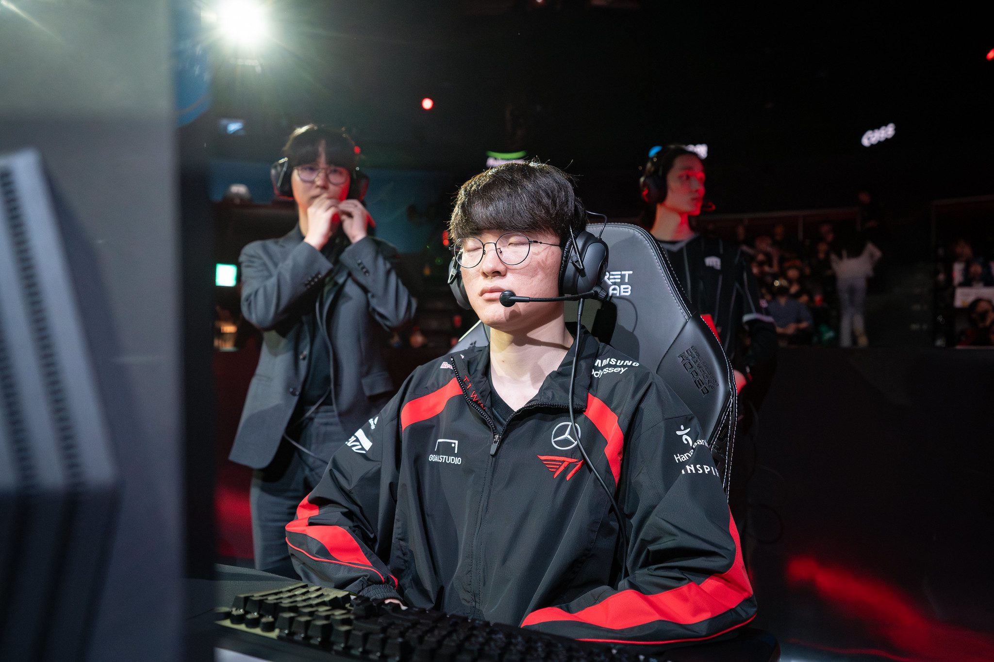 Faker also expressed his strong desire to reunite with BLG and TES