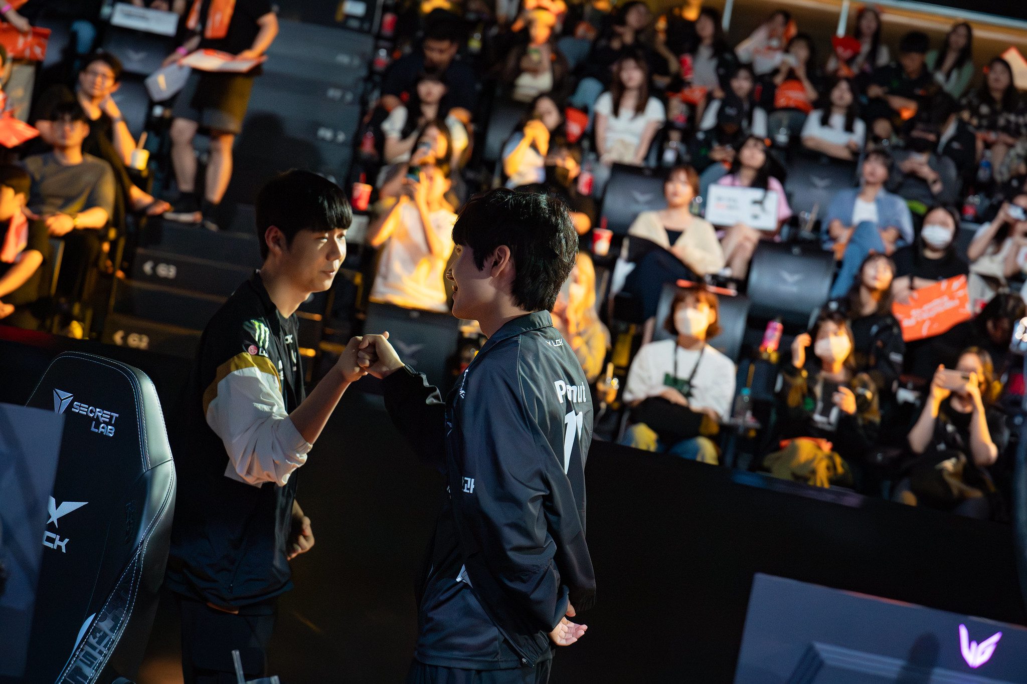 Peanut avenges his former team with a flawless performance alongside HLE
