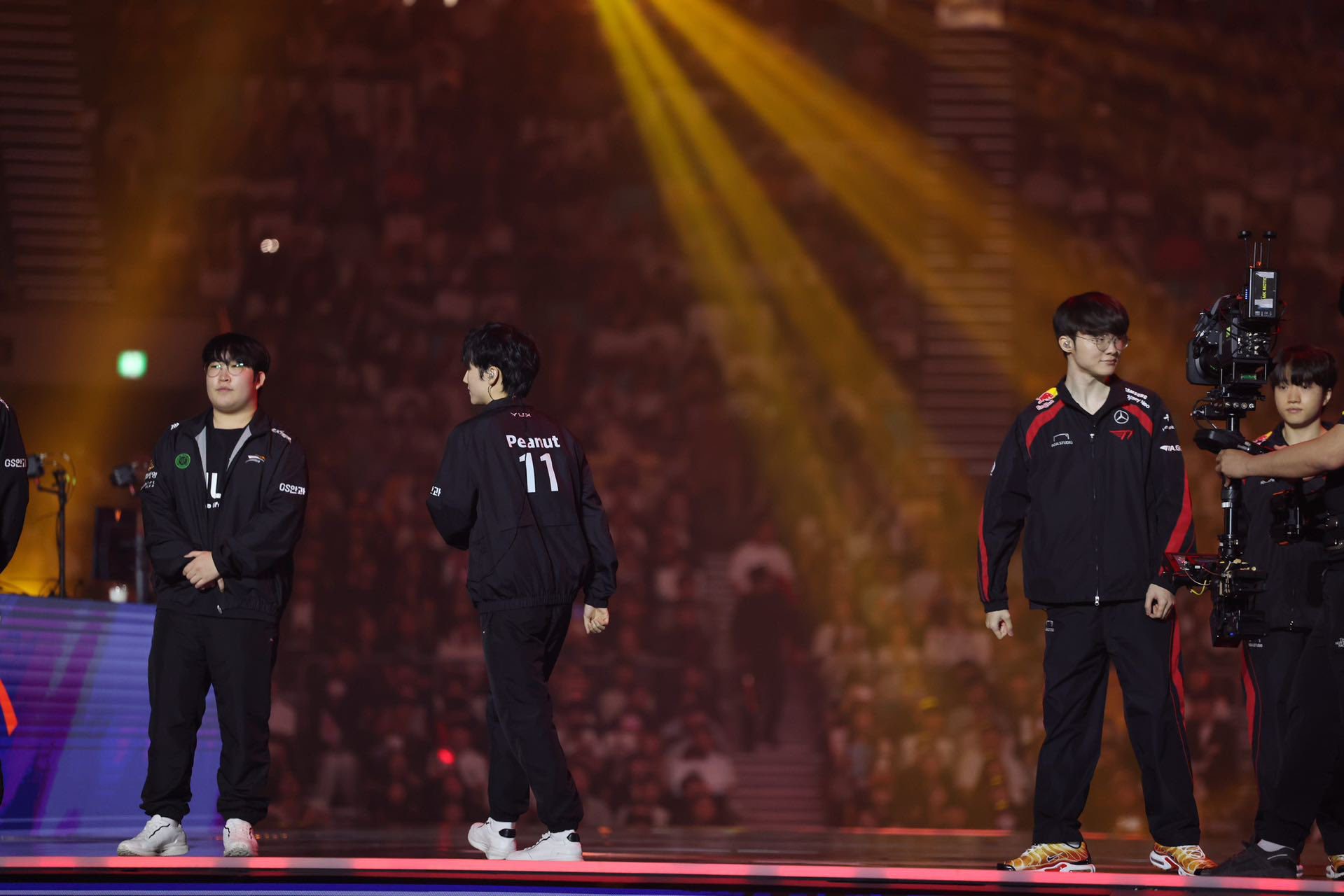 And HLE's consecutive losses against Gen.G exceed T1's against Gen.G