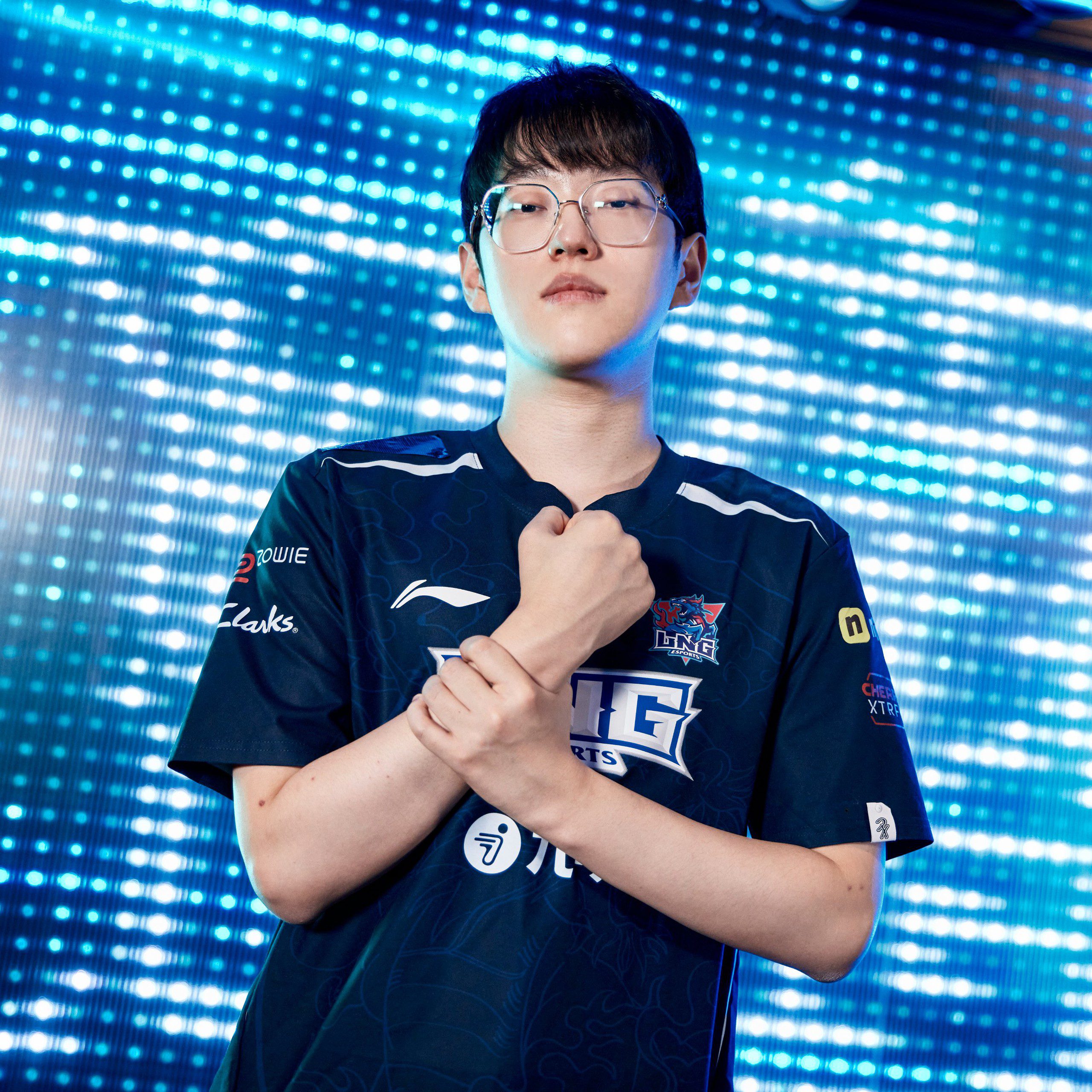 New details have emerged surrounding the drama between Scout and EDG